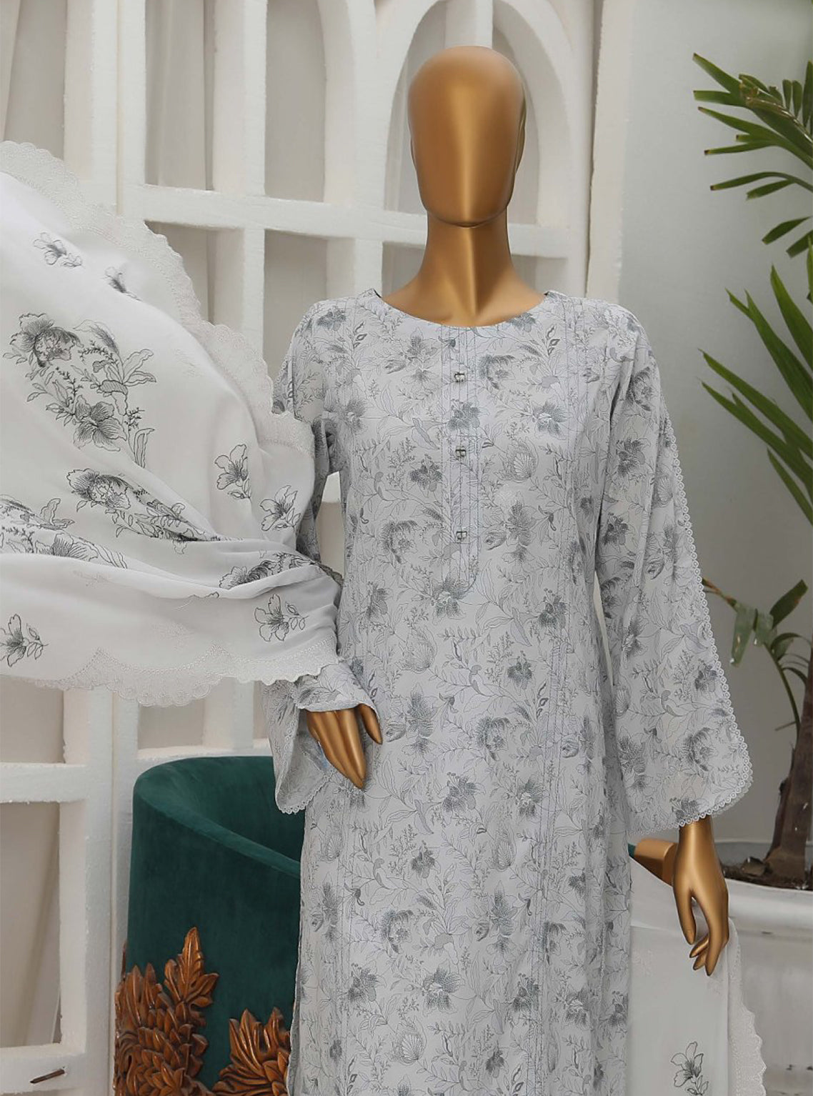 D#45 HZ Premium Dhagakari Lawn Thread Emb Dupatta Collection 923 D#45 HZ Premium Dhagakari Lawn Thread Emb Dupatta Collection 923