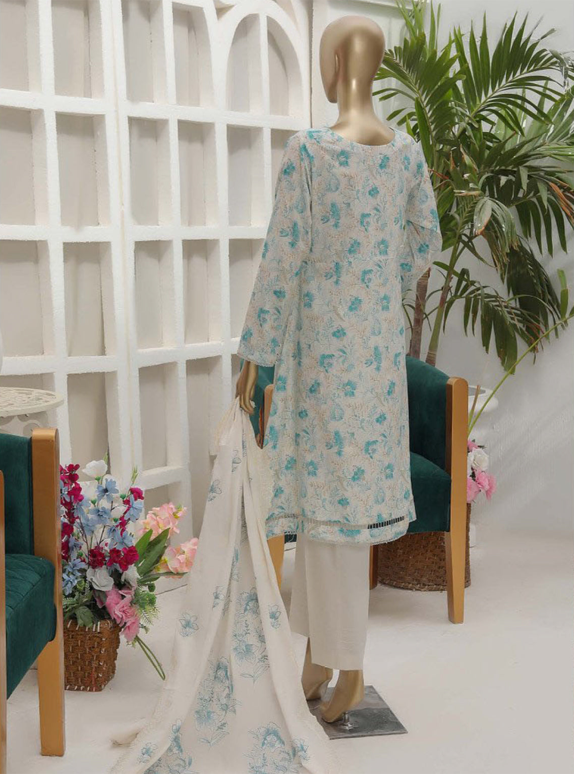 D#48 HZ Premium Dhagakari Lawn Thread Emb Dupatta Collection 923 D#48 HZ Premium Dhagakari Lawn Thread Emb Dupatta Collection 923