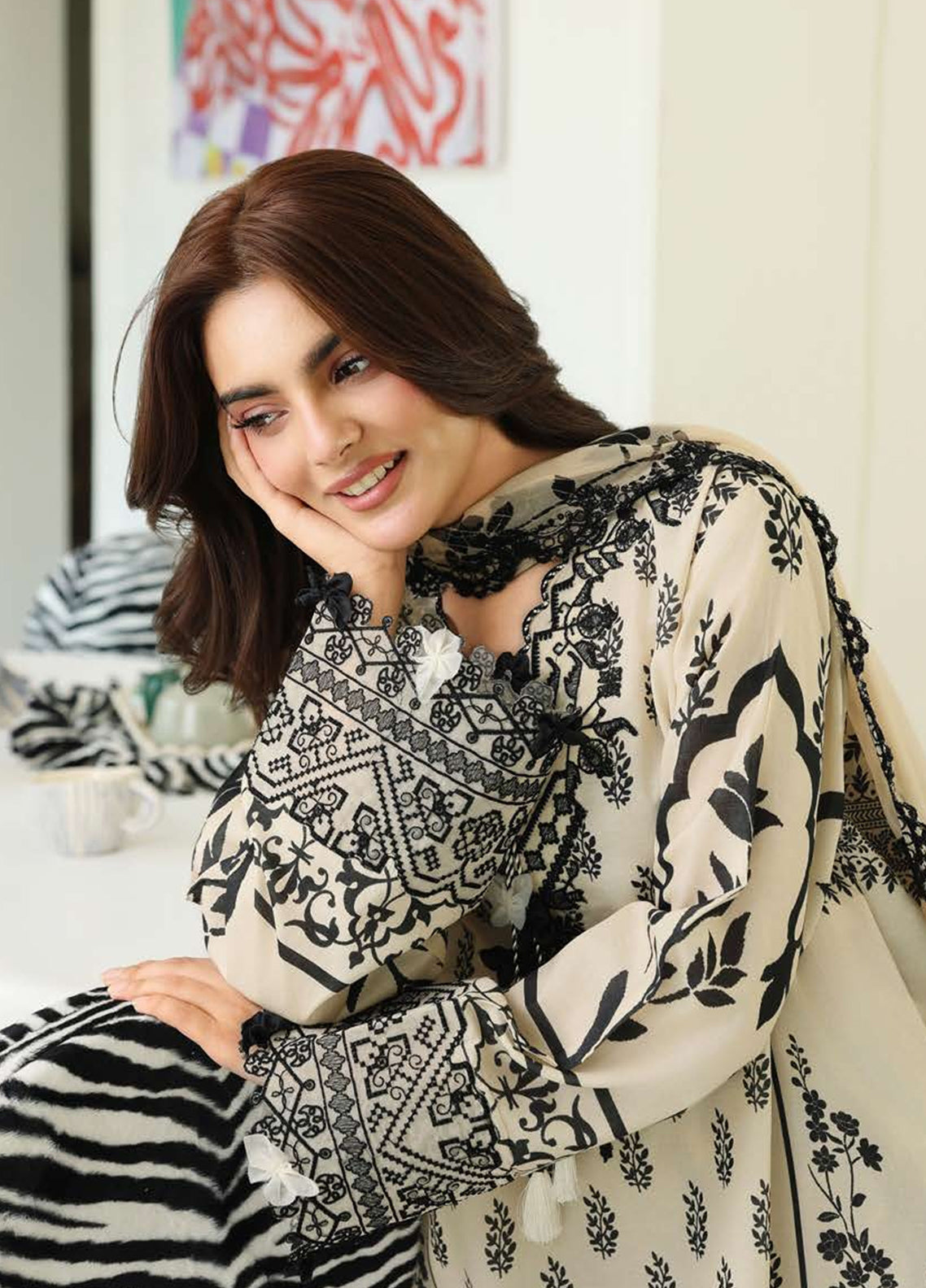 Petals In Print By Roheenaz Embroidered Lawn 3 Piece Unstitched Suit RNZ26PP D-03 WILLOW FLEUR Petals In Print By Roheenaz Embroidered Lawn 3 Piece Unstitched Suit RNZ26PP D-03 WILLOW FLEUR