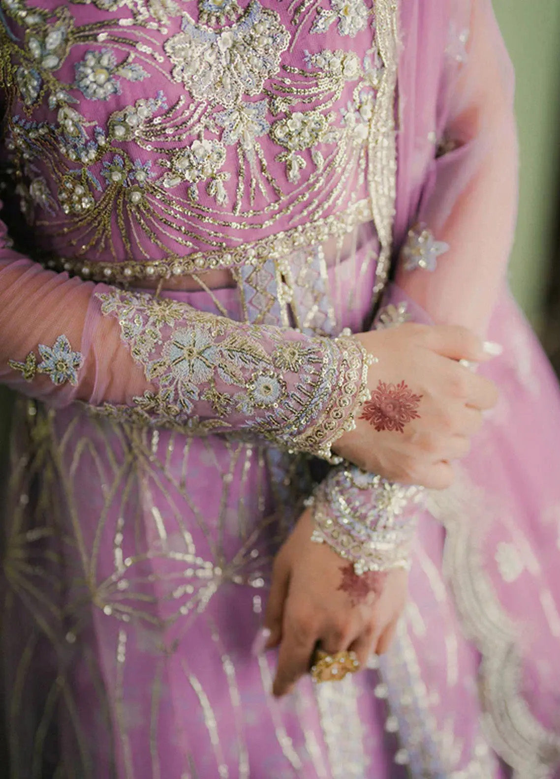 Pheli Si Muhabbat by Roheenaz Embroidered Net Suits Unstitched 3 Piece - RNZ24PSM 06 MAHA Pheli Si Muhabbat by Roheenaz Embroidered Net Suits Unstitched 3 Piece - RNZ24PSM 06 MAHA