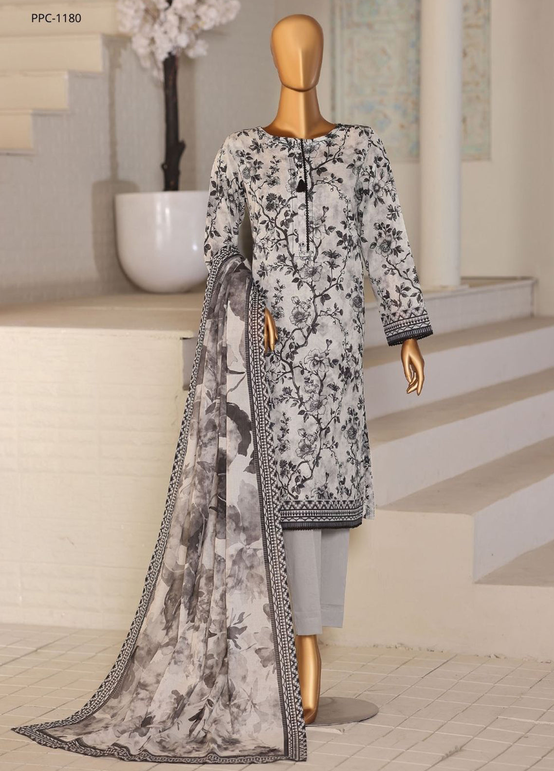 Platinum By HZ Textile Digital Printed Lawn 3 Piece Unstitched Suit HZ26PDP D-1180 Platinum By HZ Textile Digital Printed Lawn 3 Piece Unstitched Suit HZ26PDP D-1180