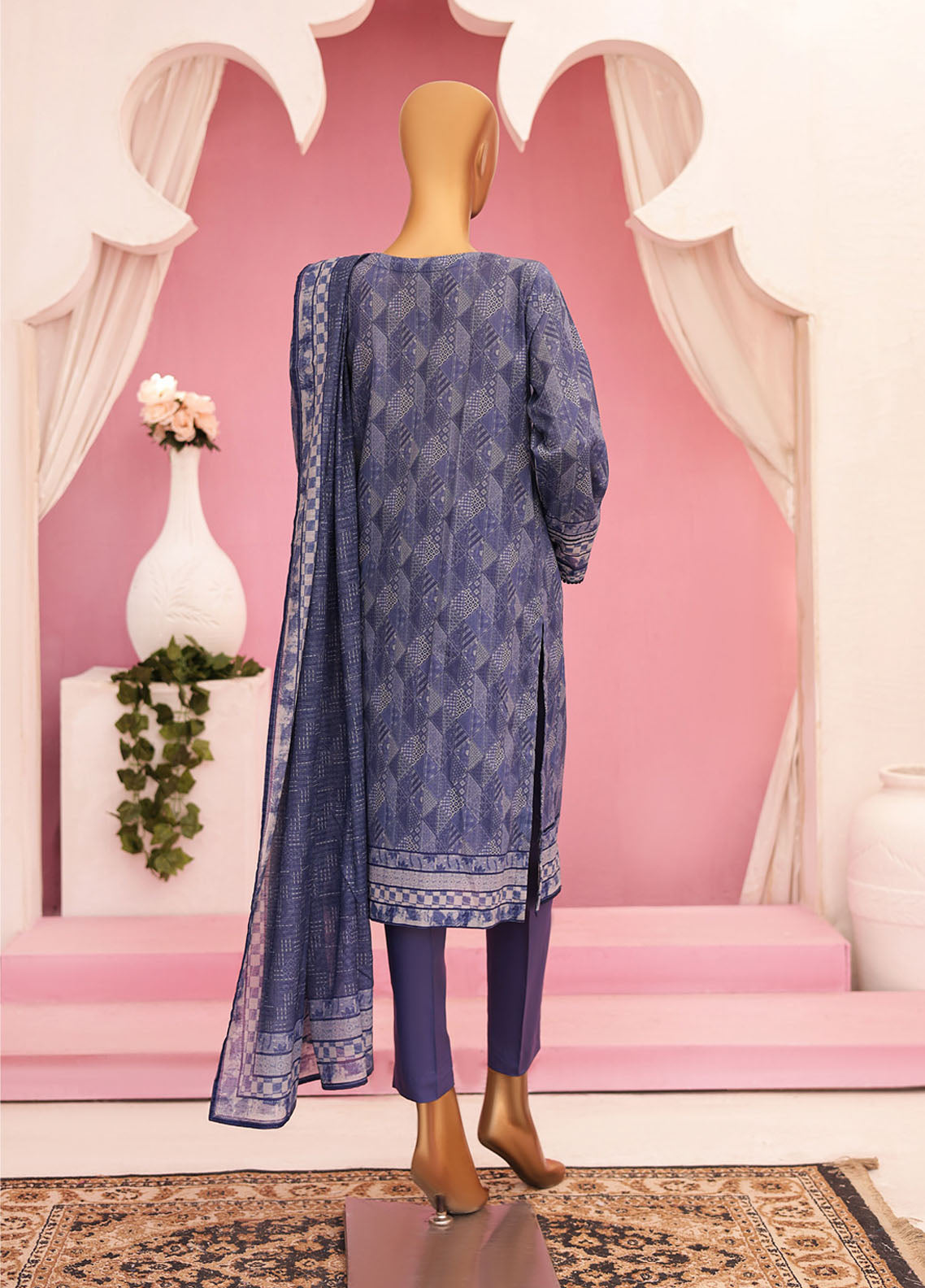 Platinum By HZ Textile Printed Lawn Unstitched 3 Piece Suit - HZ24PL PPC-76 Platinum By HZ Textile Printed Lawn Unstitched 3 Piece Suit - HZ24PL PPC-76