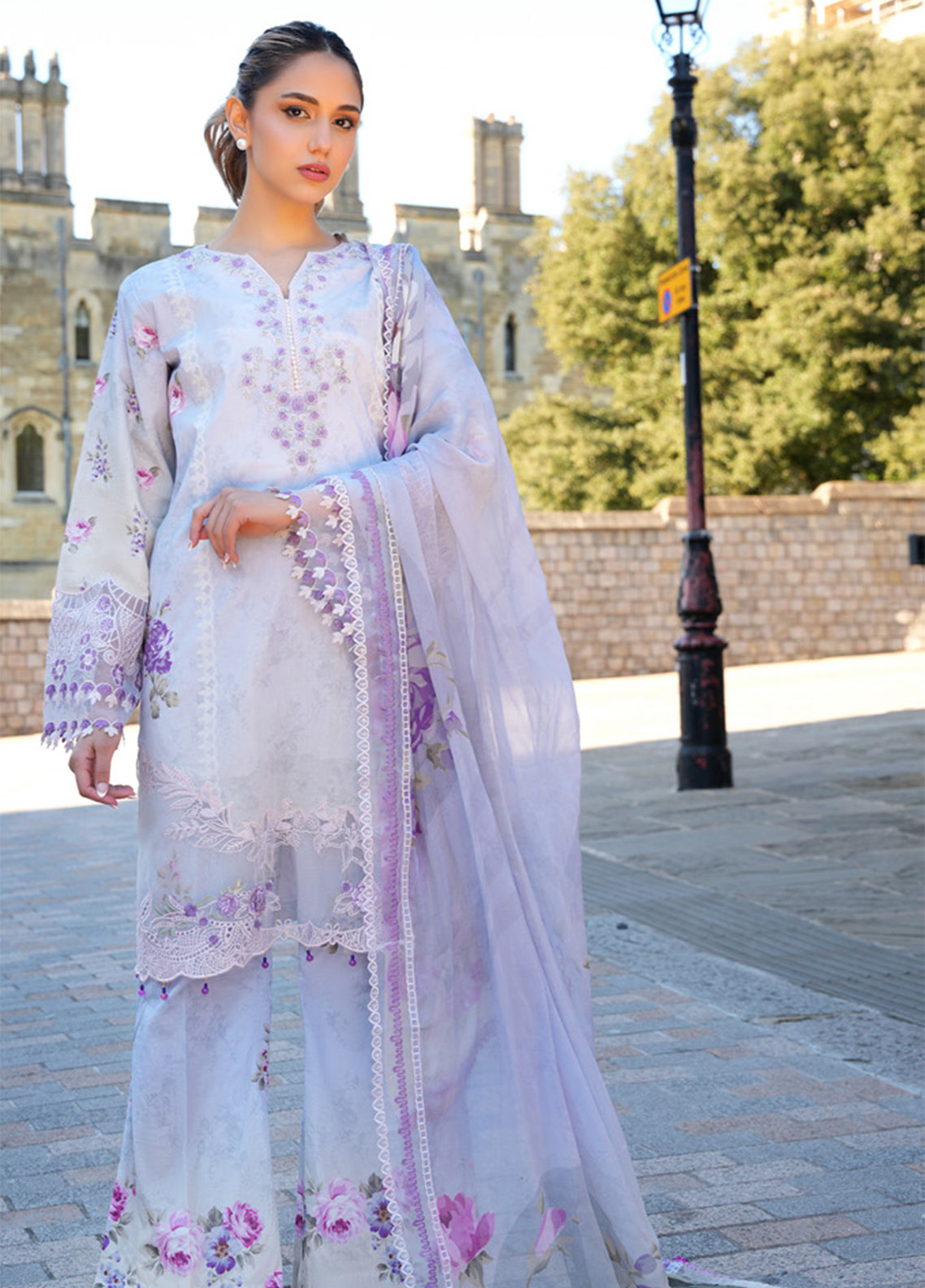 Printkari By Alzohaib Embroidered Cutwork Applique Lawn 3 Piece Unstitched Suit AZ26PECA D-01 Printkari By Alzohaib Embroidered Cutwork Applique Lawn 3 Piece Unstitched Suit AZ26PECA D-01