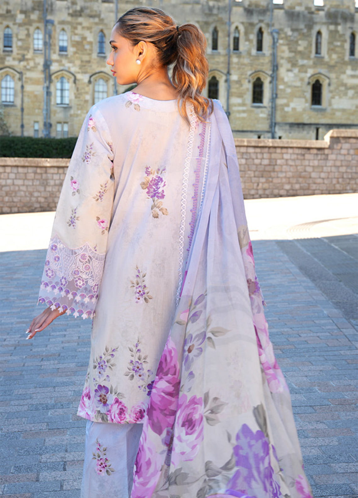 Printkari By Alzohaib Embroidered Cutwork Applique Lawn 3 Piece Unstitched Suit AZ26PECA D-01 Printkari By Alzohaib Embroidered Cutwork Applique Lawn 3 Piece Unstitched Suit AZ26PECA D-01