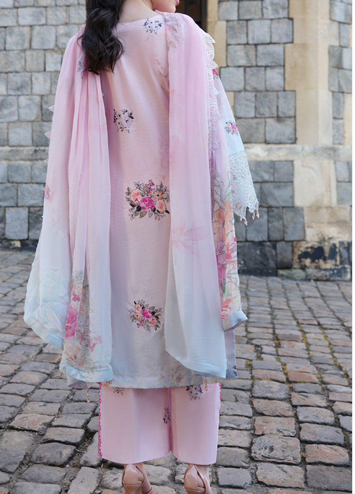 Printkari By Alzohaib Embroidered Cutwork Applique Lawn 3 Piece Unstitched Suit AZ26PECA D-09 Printkari By Alzohaib Embroidered Cutwork Applique Lawn 3 Piece Unstitched Suit AZ26PECA D-09