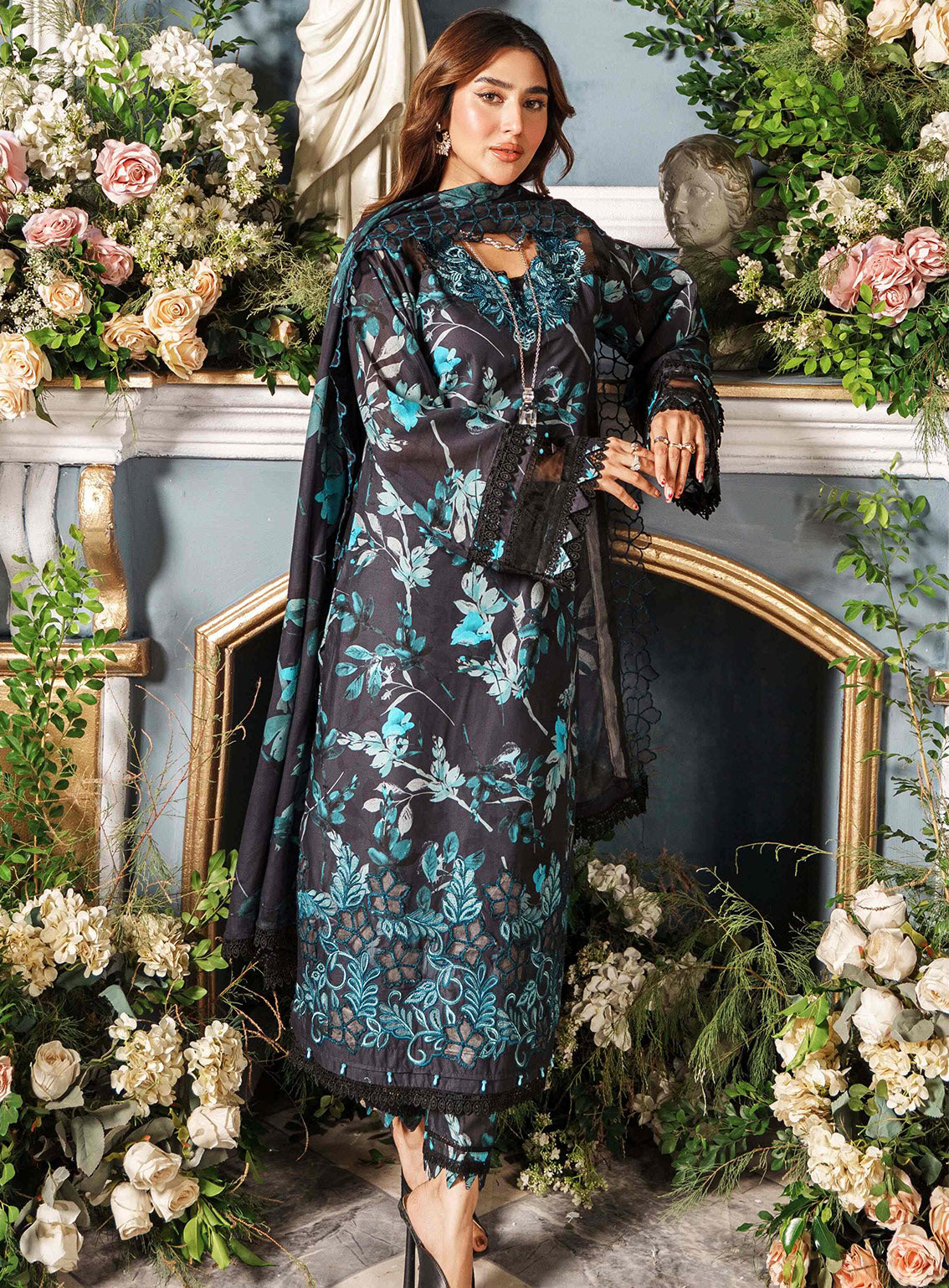 Printkari by Al Zohaib Embroidered Cambric Suits Unstitched 3 Piece - AZ24PCA 01 Printkari by Al Zohaib Embroidered Cambric Suits Unstitched 3 Piece - AZ24PCA 01