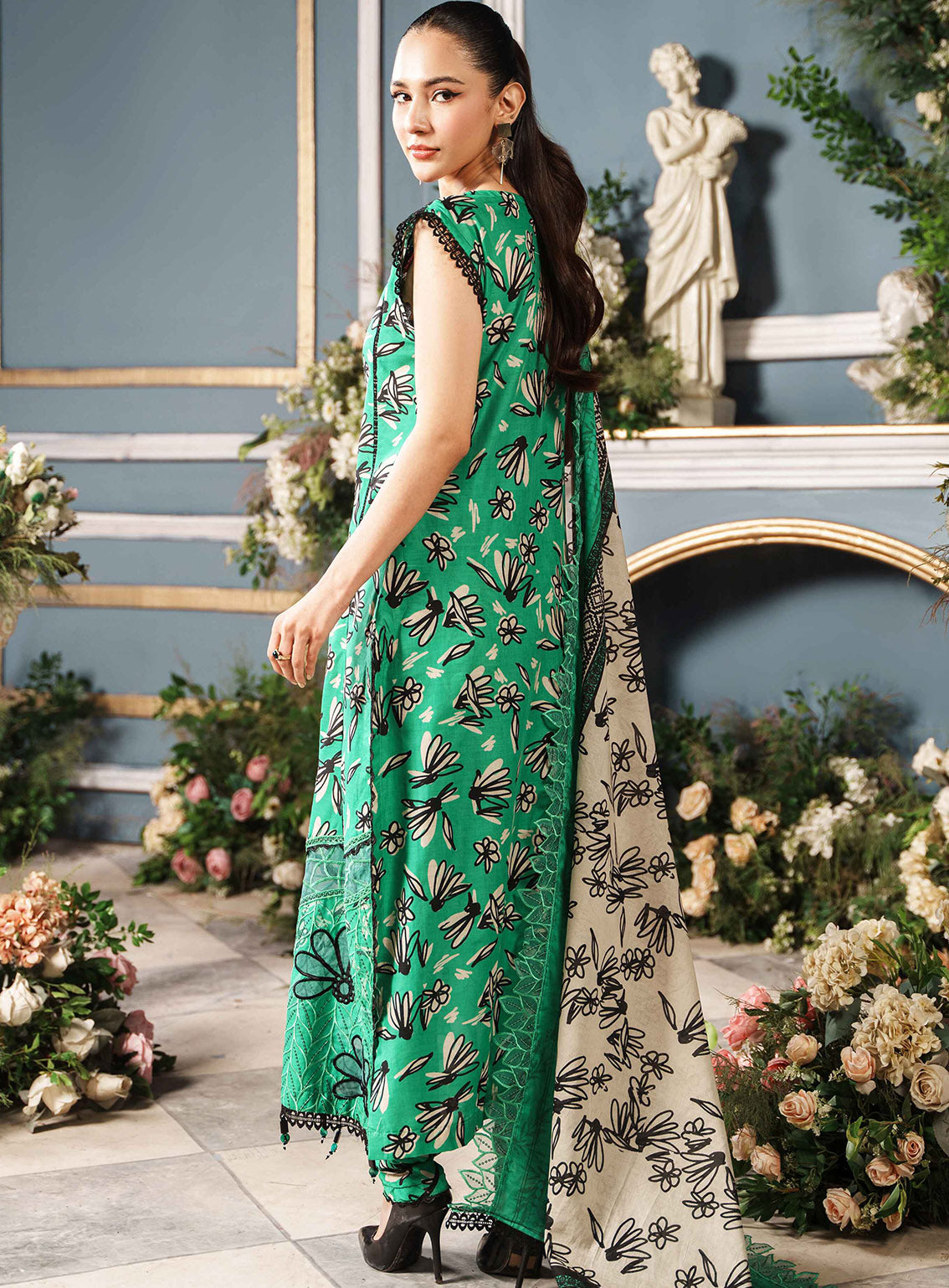 Printkari by Al Zohaib Embroidered Cambric Suits Unstitched 3 Piece - AZ24PCA 06 Printkari by Al Zohaib Embroidered Cambric Suits Unstitched 3 Piece - AZ24PCA 06