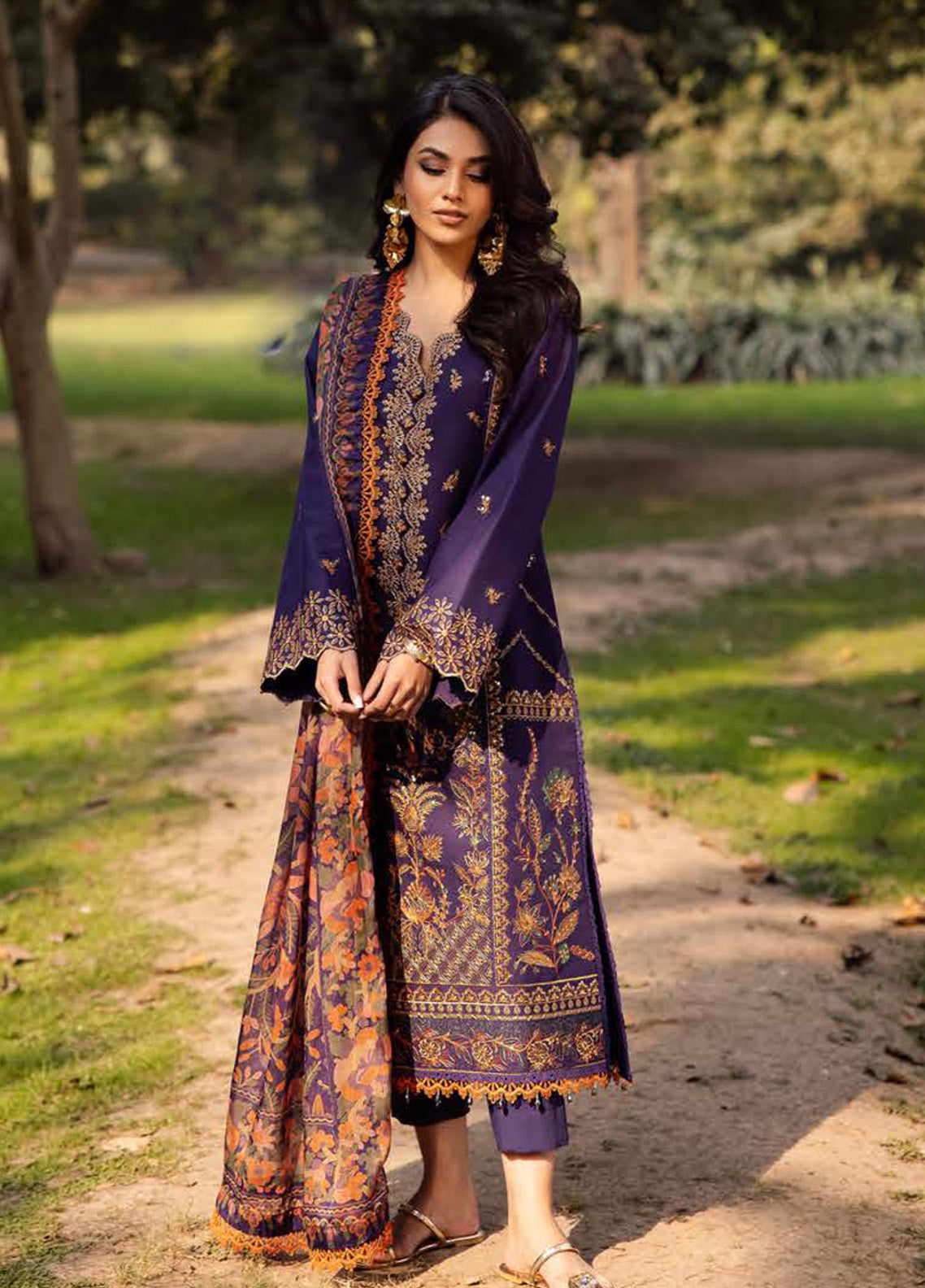 Prints by Asim Jofa Embroidered Lawn Suits Unstitched 3 Piece - AJ25PL5 AJUBJ-15 Prints by Asim Jofa Embroidered Lawn Suits Unstitched 3 Piece - AJ25PL5 AJUBJ-15