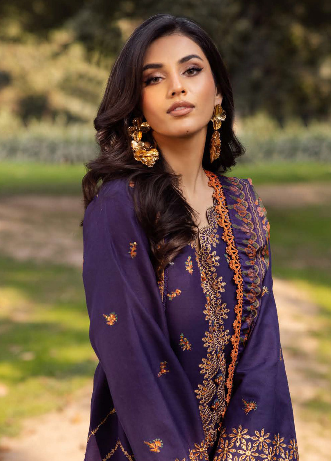Prints by Asim Jofa Embroidered Lawn Suits Unstitched 3 Piece - AJ25PL5 AJUBJ-15 Prints by Asim Jofa Embroidered Lawn Suits Unstitched 3 Piece - AJ25PL5 AJUBJ-15