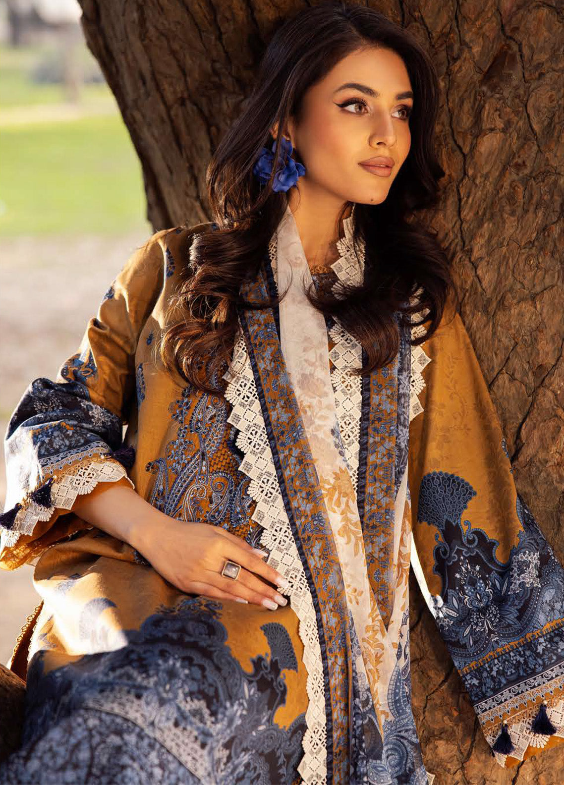 Prints by Asim Jofa Embroidered Lawn Suits Unstitched 3 Piece - AJ25PL6 AJUBJ-10 Prints by Asim Jofa Embroidered Lawn Suits Unstitched 3 Piece - AJ25PL6 AJUBJ-10