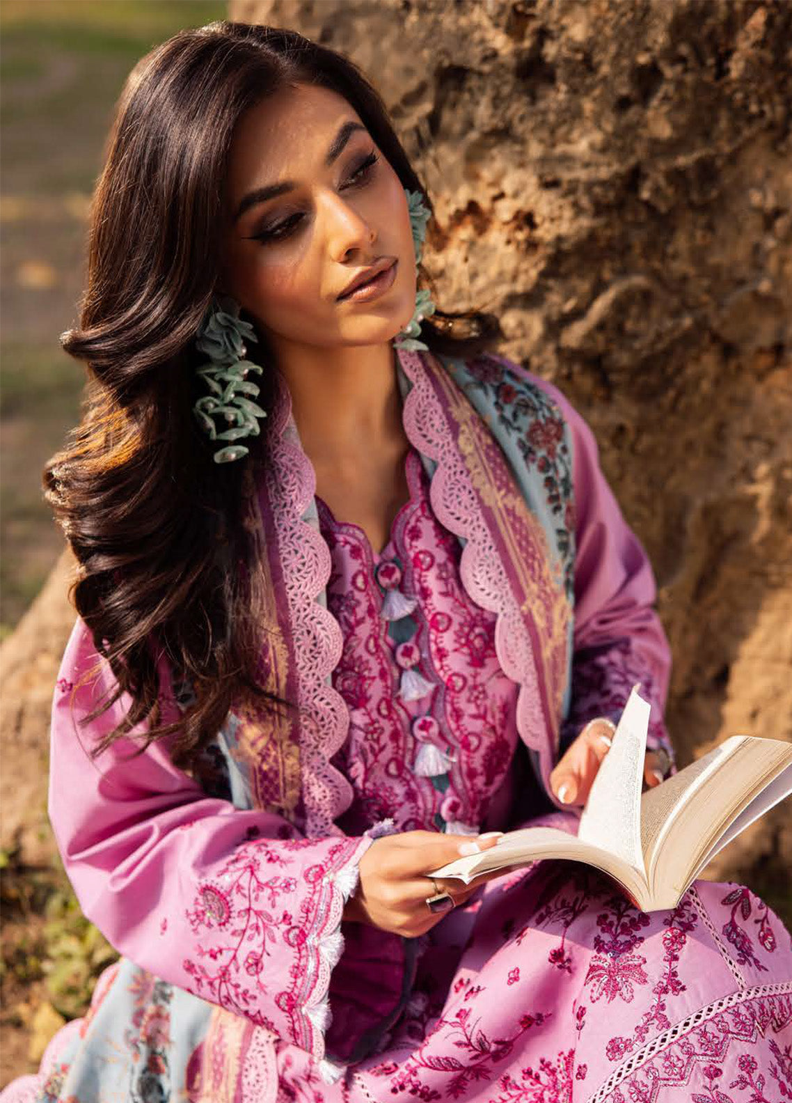Prints by Asim Jofa Embroidered Lawn Suits Unstitched 3 Piece - AJ25PL6 AJUBJ-13 Prints by Asim Jofa Embroidered Lawn Suits Unstitched 3 Piece - AJ25PL6 AJUBJ-13
