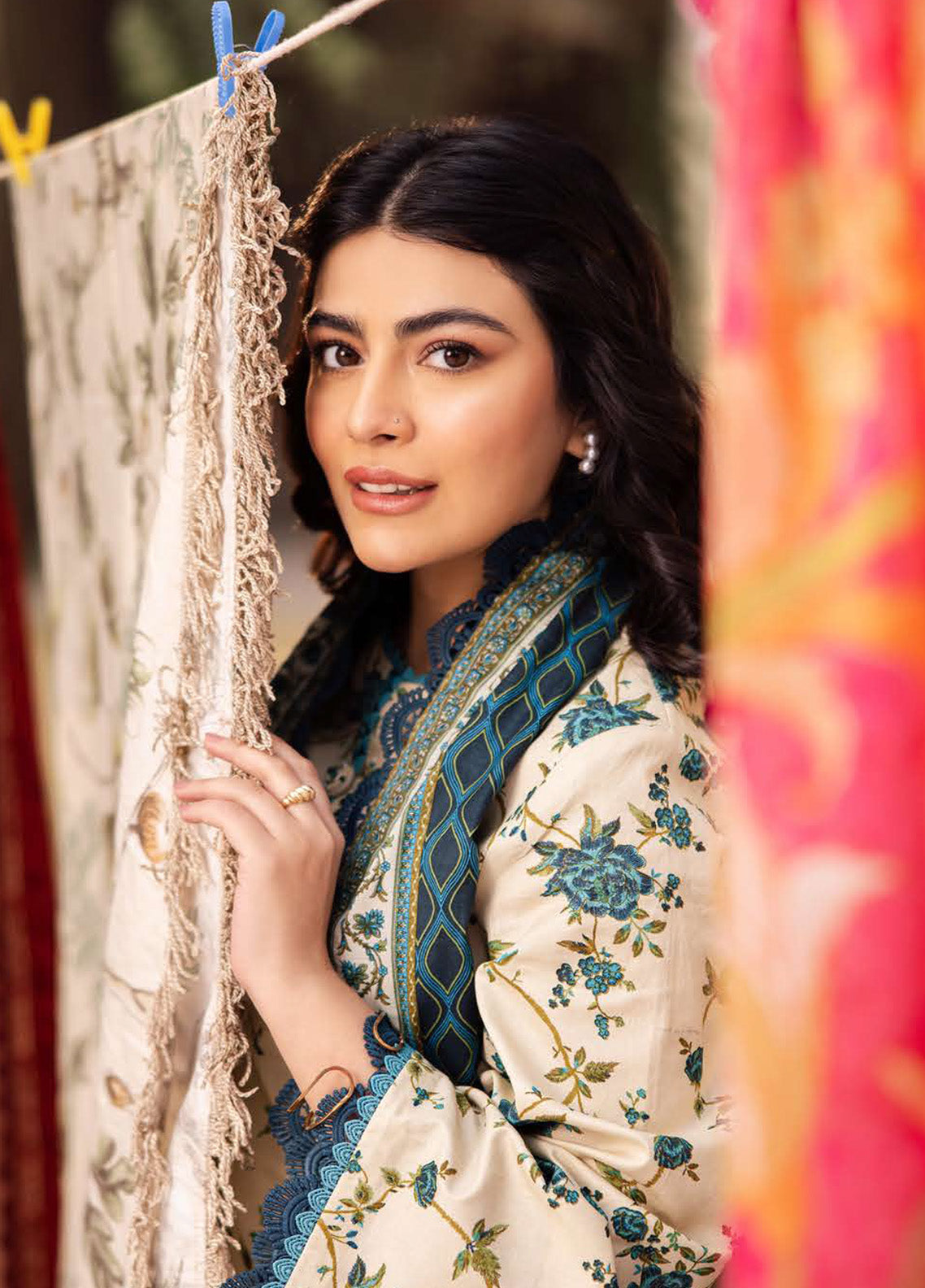 Prints by Asim Jofa Printed Lawn Suits Unstitched 3 Piece - AJ25PL4 AJUBJ-34 Prints by Asim Jofa Printed Lawn Suits Unstitched 3 Piece - AJ25PL4 AJUBJ-34