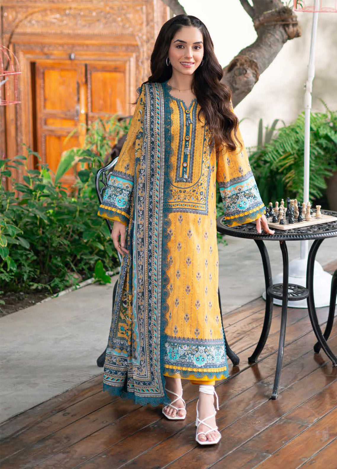 Prints by Asim Jofa Printed Lawn Suits Unstitched 3 Piece - AJ25PL4 AJUUB-23 Prints by Asim Jofa Printed Lawn Suits Unstitched 3 Piece - AJ25PL4 AJUUB-23