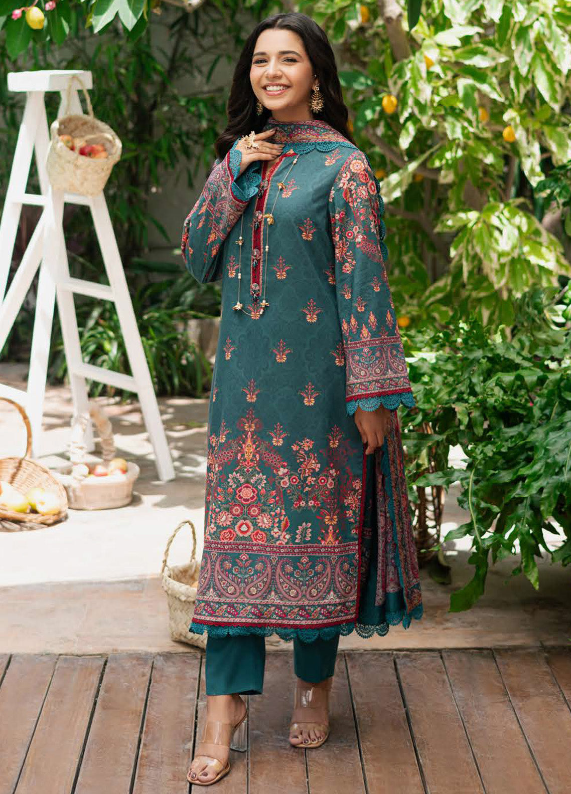 Prints by Asim Jofa Printed Lawn Suits Unstitched 3 Piece - AJ25PL4 AJUUB-26 Prints by Asim Jofa Printed Lawn Suits Unstitched 3 Piece - AJ25PL4 AJUUB-26