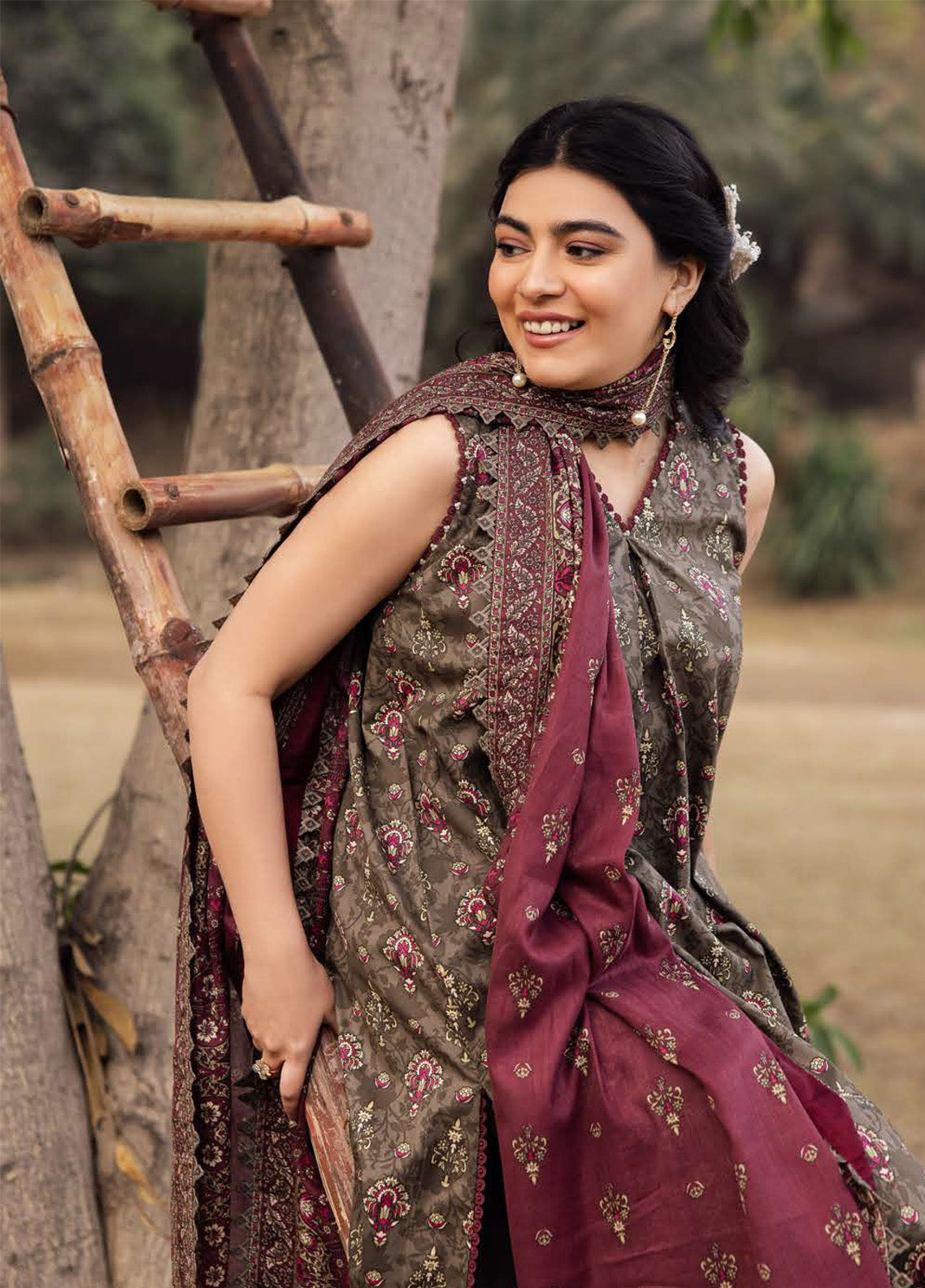 Prints by Asim Jofa Printed Lawn Suits Unstitched 3 Piece - AJ25PL5 AJUBJ-29 Prints by Asim Jofa Printed Lawn Suits Unstitched 3 Piece - AJ25PL5 AJUBJ-29