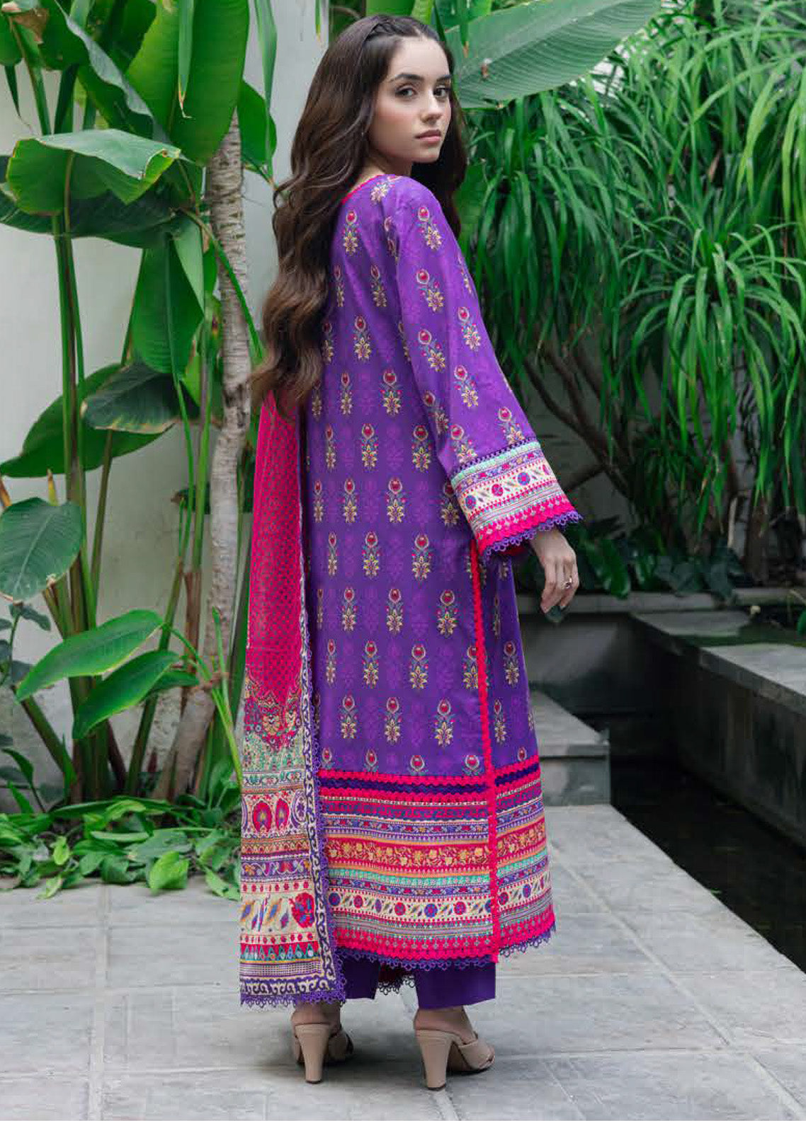 Prints by Asim Jofa Printed Lawn Suits Unstitched 3 Piece - AJ25PL5 AJUUB-34 Prints by Asim Jofa Printed Lawn Suits Unstitched 3 Piece - AJ25PL5 AJUUB-34