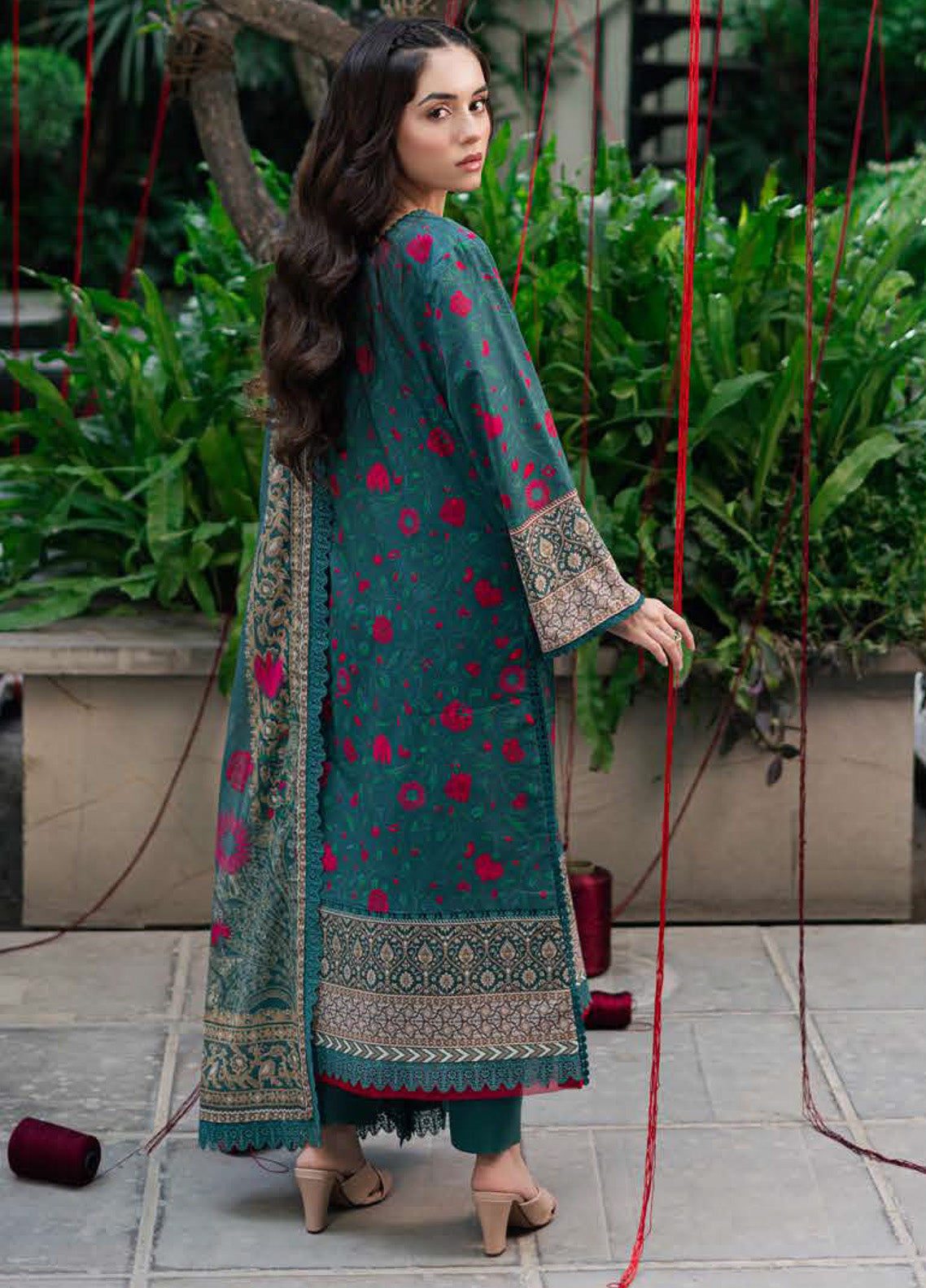 Prints by Asim Jofa Printed Lawn Suits Unstitched 3 Piece - AJ25PL5 AJUUB-38 Prints by Asim Jofa Printed Lawn Suits Unstitched 3 Piece - AJ25PL5 AJUUB-38