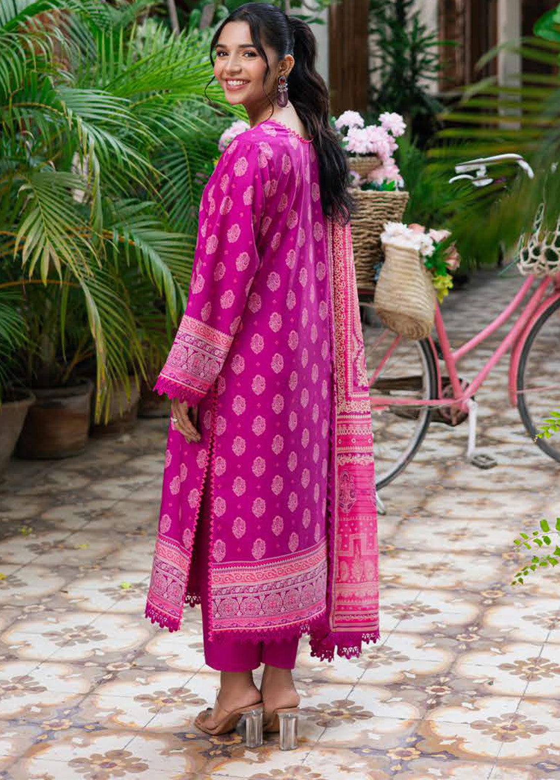 Prints by Asim Jofa Printed Lawn Suits Unstitched 3 Piece - AJ25PL6 AJUUB-33 Prints by Asim Jofa Printed Lawn Suits Unstitched 3 Piece - AJ25PL6 AJUUB-33