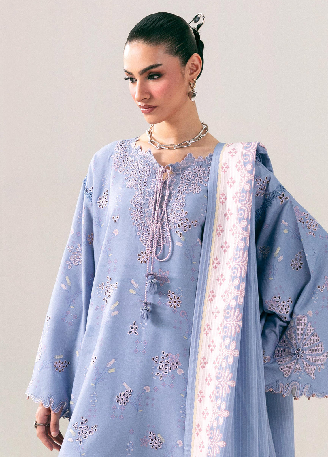 QPrints By Qalamkar Embroidered Slub Linen 3 Piece Unstitched Suit QLM26QW D-6A BEENA QPrints By Qalamkar Embroidered Slub Linen 3 Piece Unstitched Suit QLM26QW D-6A BEENA