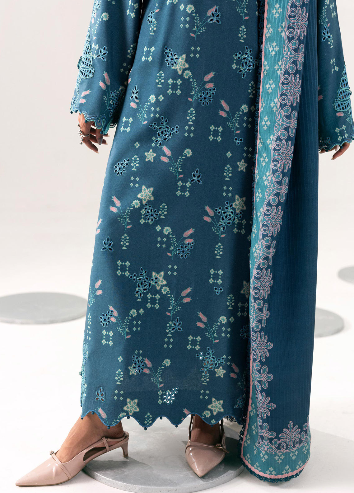 QPrints By Qalamkar Embroidered Slub Linen 3 Piece Unstitched Suit QLM26QW D-6B ROHI QPrints By Qalamkar Embroidered Slub Linen 3 Piece Unstitched Suit QLM26QW D-6B ROHI
