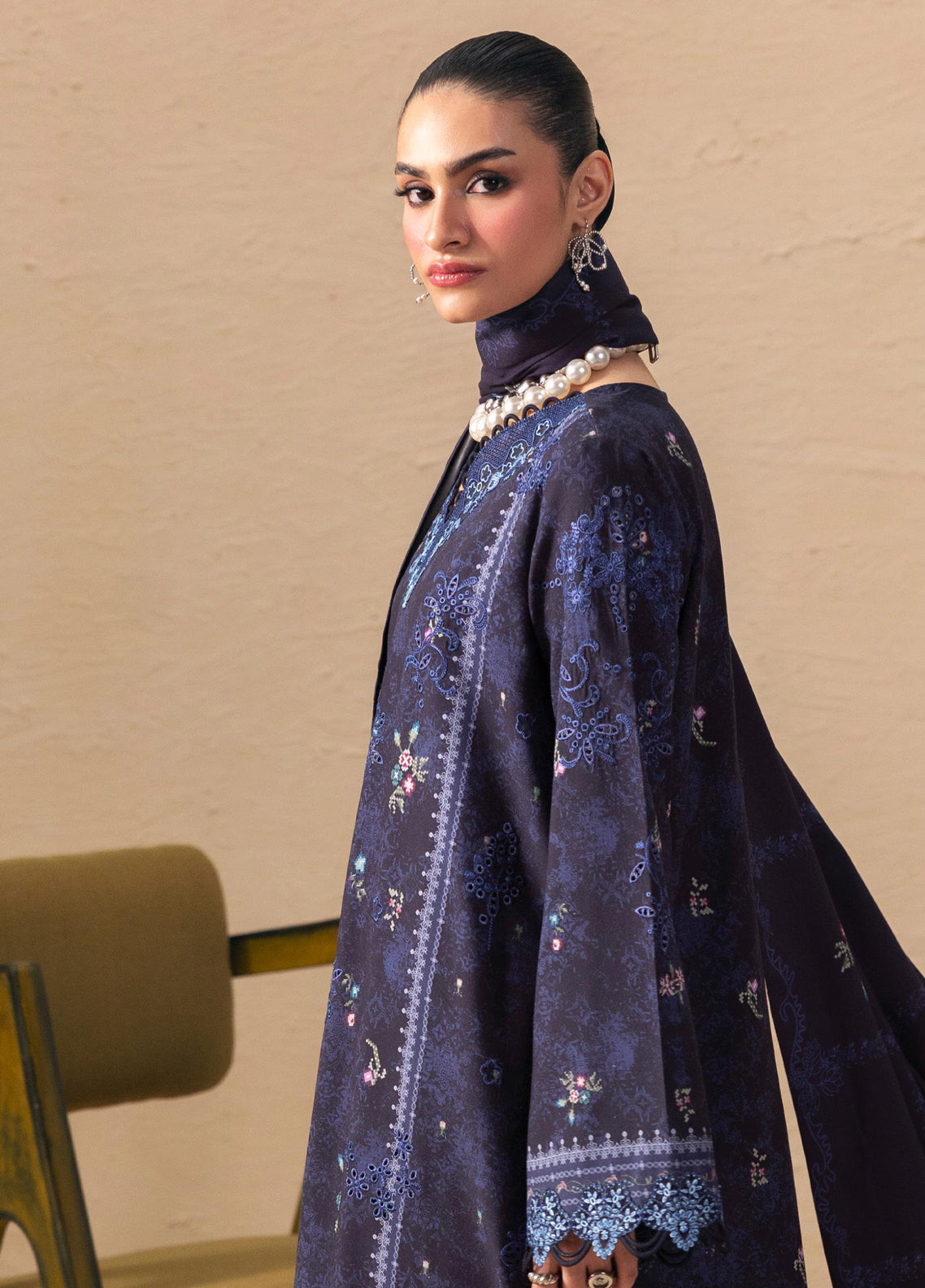QPrints By Qalamkar Embroidered Slub Linen 3 Piece Unstitched Suit QLM26QW D-8A NOREEN QPrints By Qalamkar Embroidered Slub Linen 3 Piece Unstitched Suit QLM26QW D-8A NOREEN