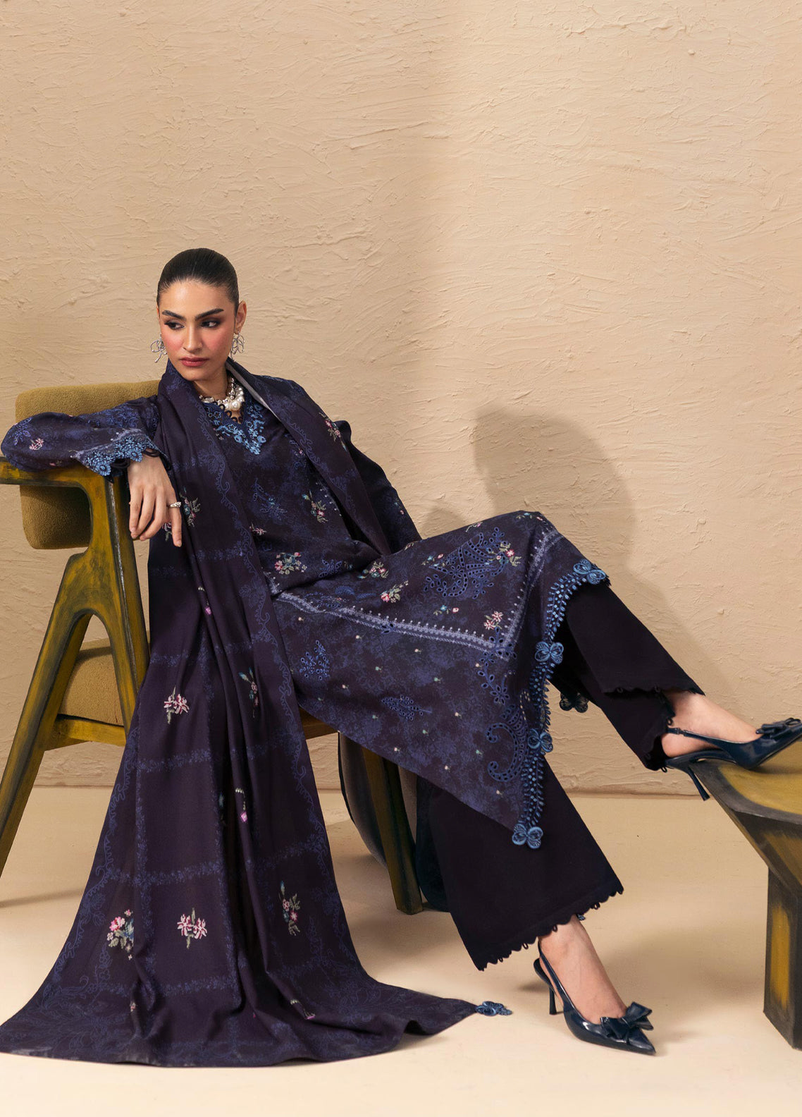 QPrints By Qalamkar Embroidered Slub Linen 3 Piece Unstitched Suit QLM26QW D-8A NOREEN QPrints By Qalamkar Embroidered Slub Linen 3 Piece Unstitched Suit QLM26QW D-8A NOREEN