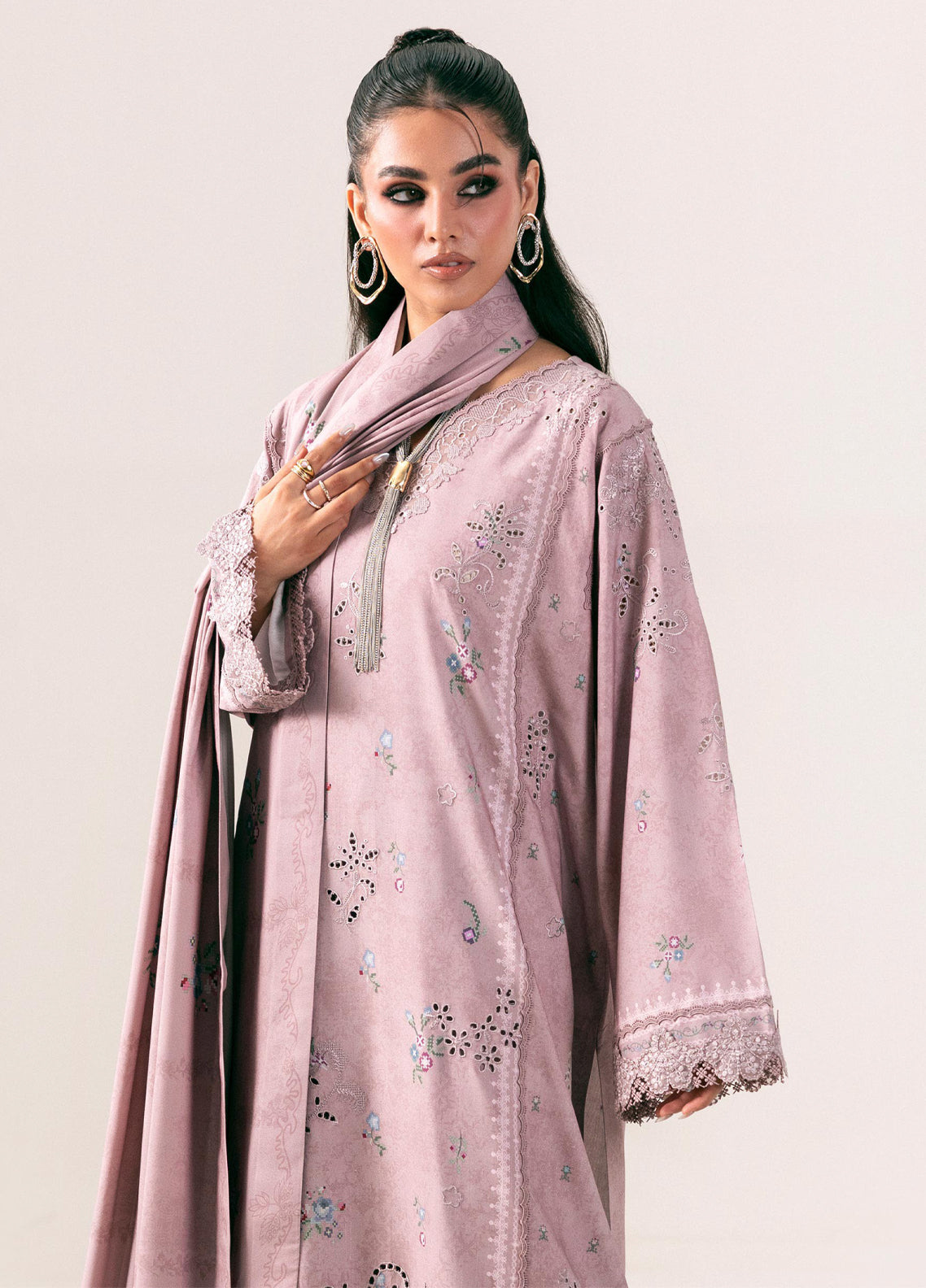 QPrints By Qalamkar Embroidered Slub Linen 3 Piece Unstitched Suit QLM26QW D-8B WANIYA QPrints By Qalamkar Embroidered Slub Linen 3 Piece Unstitched Suit QLM26QW D-8B WANIYA