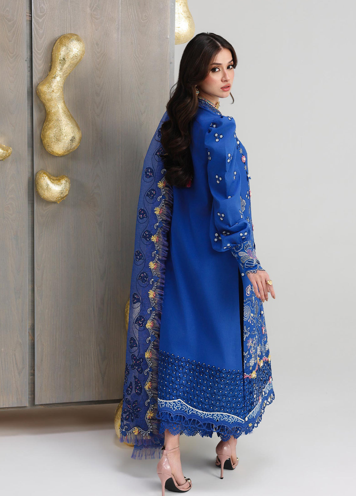 Qalamkar Festive Embroidered Lawn 3 Piece Unstitched Suit QLM26FL D-QFL-06 EMINA Qalamkar Festive Embroidered Lawn 3 Piece Unstitched Suit QLM26FL D-QFL-06 EMINA