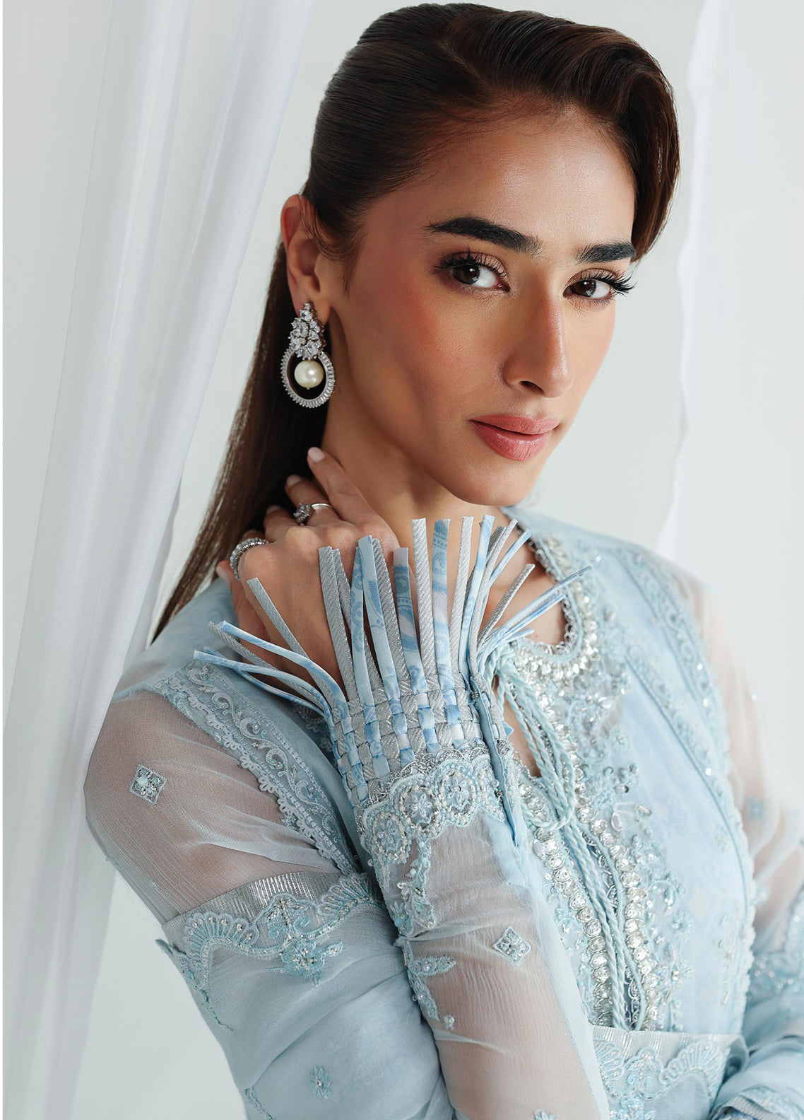 Qalamkar Luxury Embroidered Chiffon 3 Piece Unstitched Suit QLM26C D-QCC-08 SONA Qalamkar Luxury Embroidered Chiffon 3 Piece Unstitched Suit QLM26C D-QCC-08 SONA
