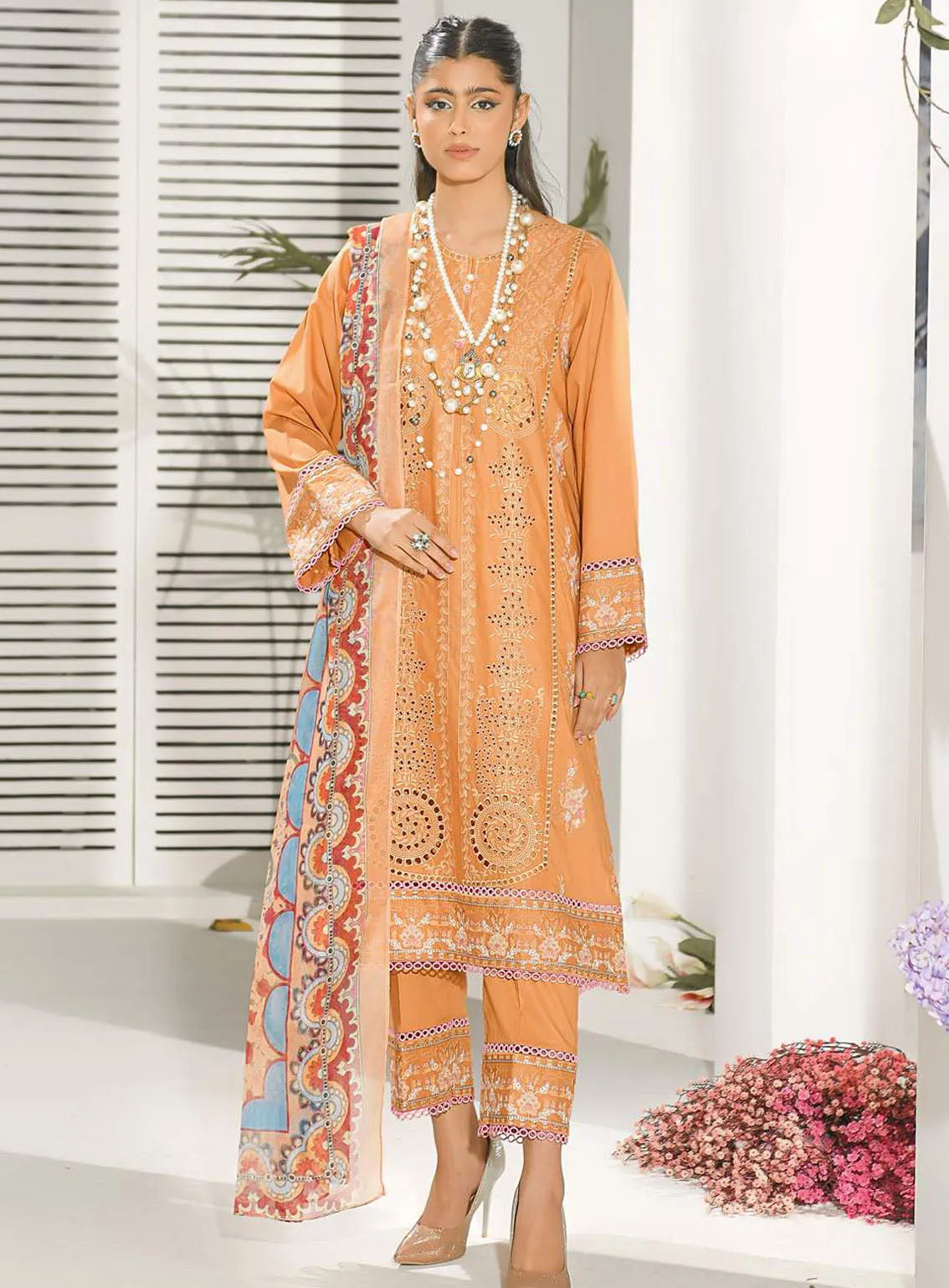 Qasr-e-Zebaish By Addee Embroidered Lawn Suits Stitched 3 Piece - AD24QZ SM-033 Qasr-e-Zebaish By Addee Embroidered Lawn Suits Stitched 3 Piece - AD24QZ SM-033