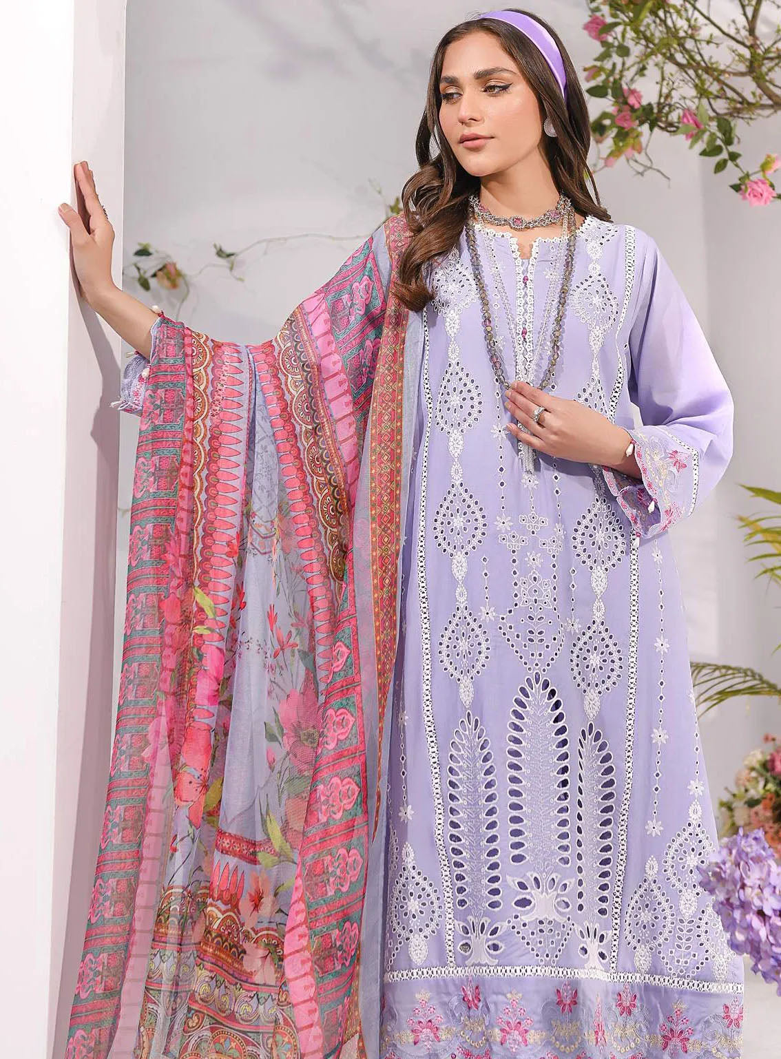 Qasr-e-Zebaish By Addee Embroidered Lawn Suits Stitched 3 Piece - AD24QZ SM-039 Qasr-e-Zebaish By Addee Embroidered Lawn Suits Stitched 3 Piece - AD24QZ SM-039