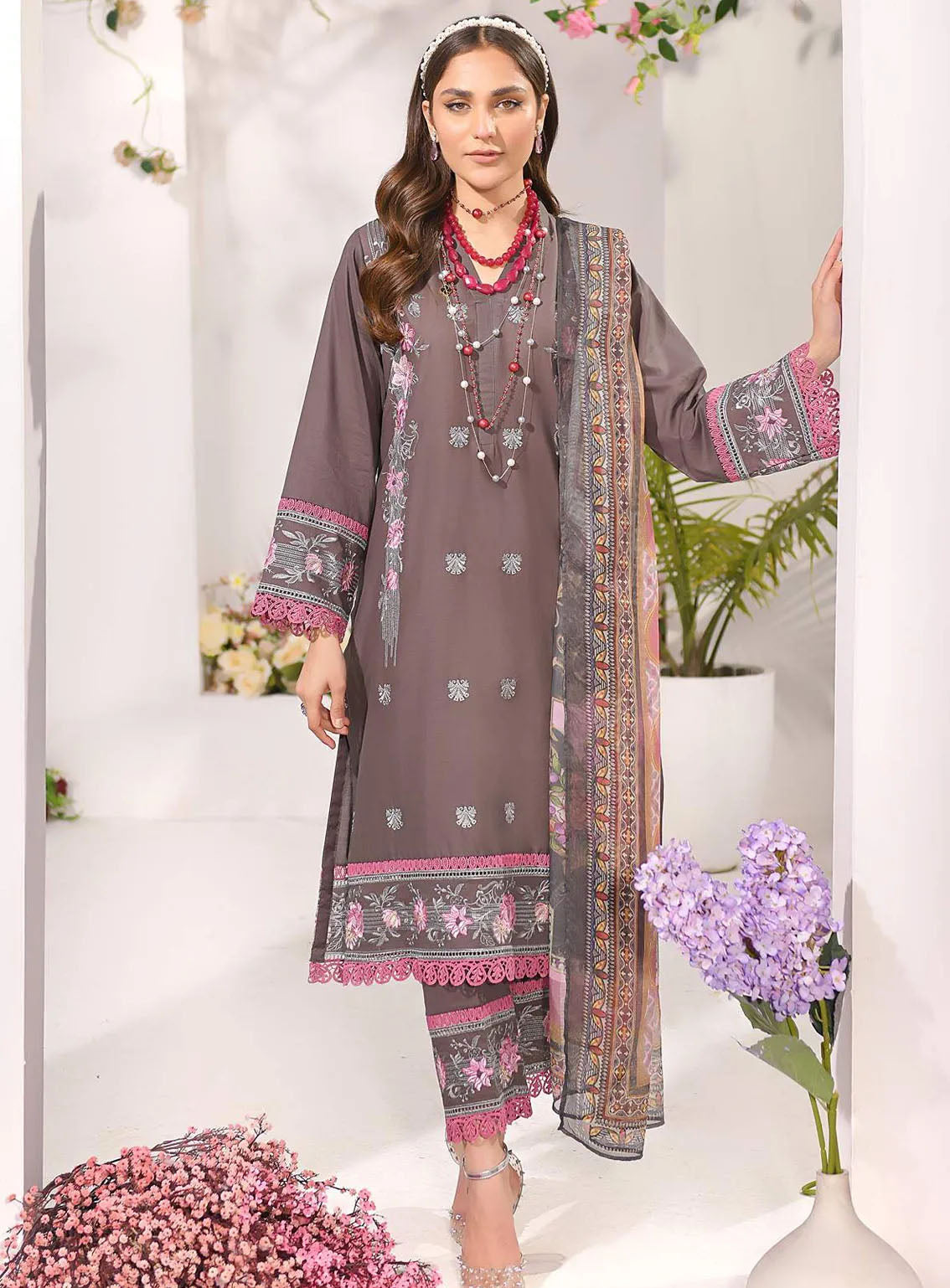 Qasr-e-Zebaish By Addee Embroidered Lawn Suits Stitched 3 Piece - AD24QZ SM-040 Qasr-e-Zebaish By Addee Embroidered Lawn Suits Stitched 3 Piece - AD24QZ SM-040