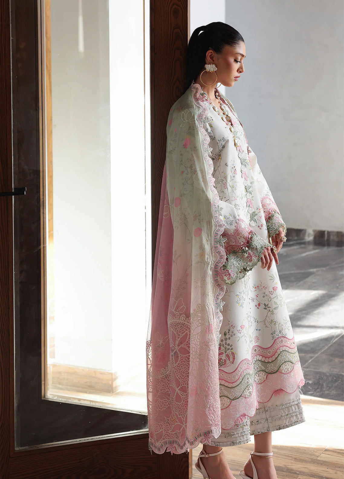 Qline By Qalamkar Embroidered Lawn 3 Piece Unstitched Suit QLM26QLL D-QKL-09 SIAA Qline By Qalamkar Embroidered Lawn 3 Piece Unstitched Suit QLM26QLL D-QKL-09 SIAA