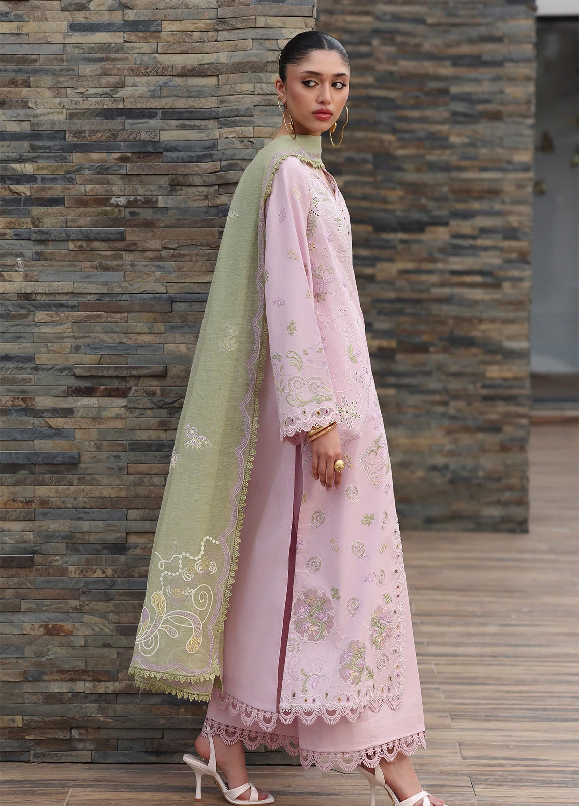 Qline By Qalamkar Embroidered Lawn 3 Piece Unstitched Suit QLM26QLL D-QKL-12 ZAYLA Qline By Qalamkar Embroidered Lawn 3 Piece Unstitched Suit QLM26QLL D-QKL-12 ZAYLA