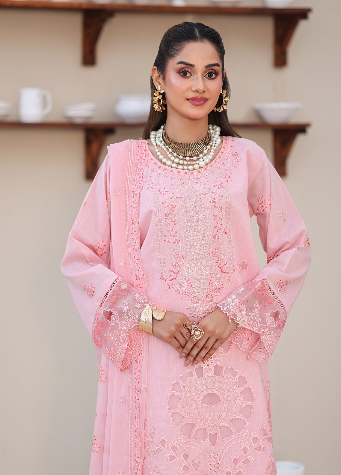 Queen Of Hearts By Schick Embroidered Lawn 3 Piece Unstitched Suit SDH26QOH D-06 Queen Of Hearts By Schick Embroidered Lawn 3 Piece Unstitched Suit SDH26QOH D-06