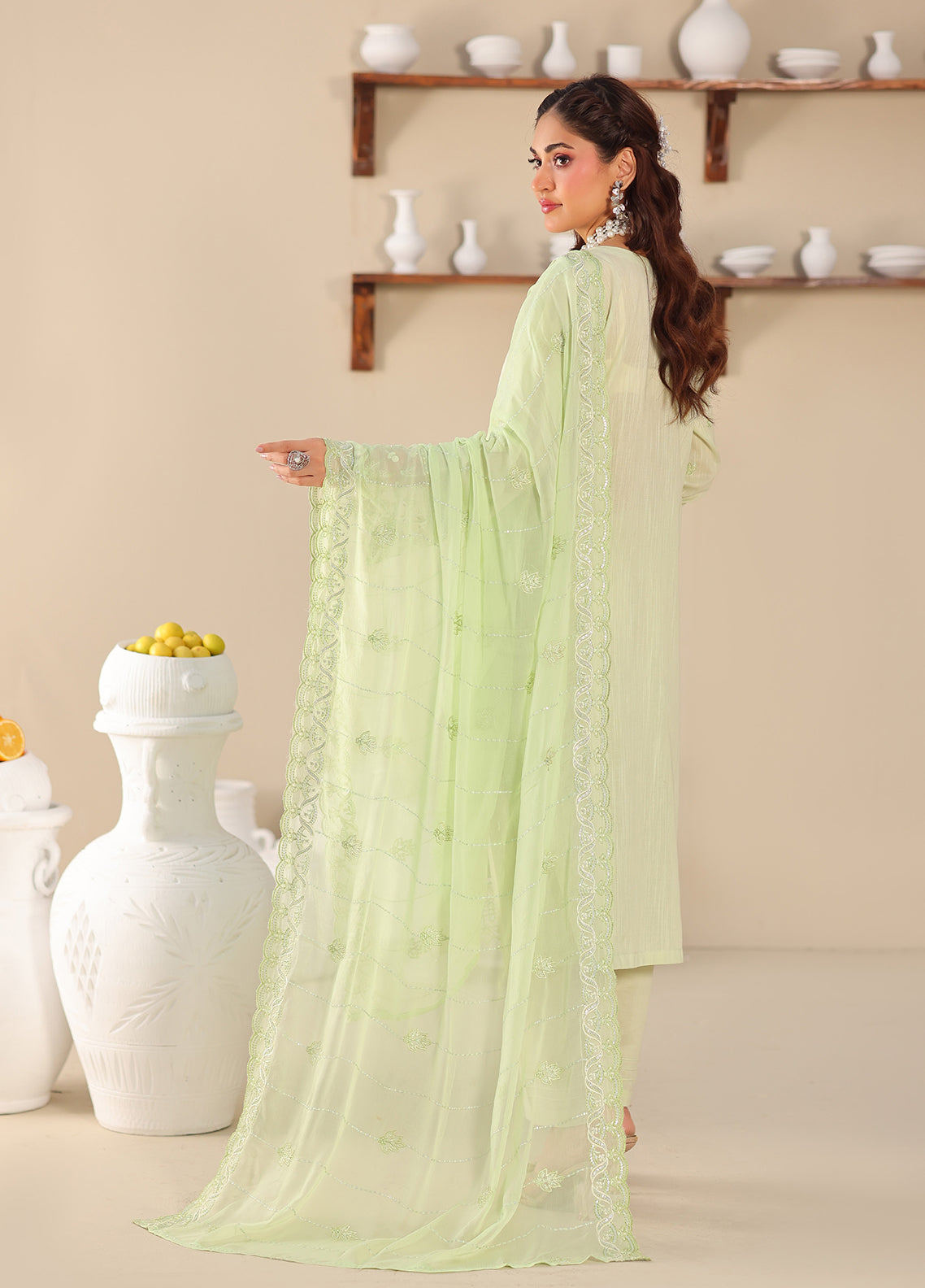 Queen Of Hearts By Schick Embroidered Lawn 3 Piece Unstitched Suit SDH26QOH D-07 Queen Of Hearts By Schick Embroidered Lawn 3 Piece Unstitched Suit SDH26QOH D-07
