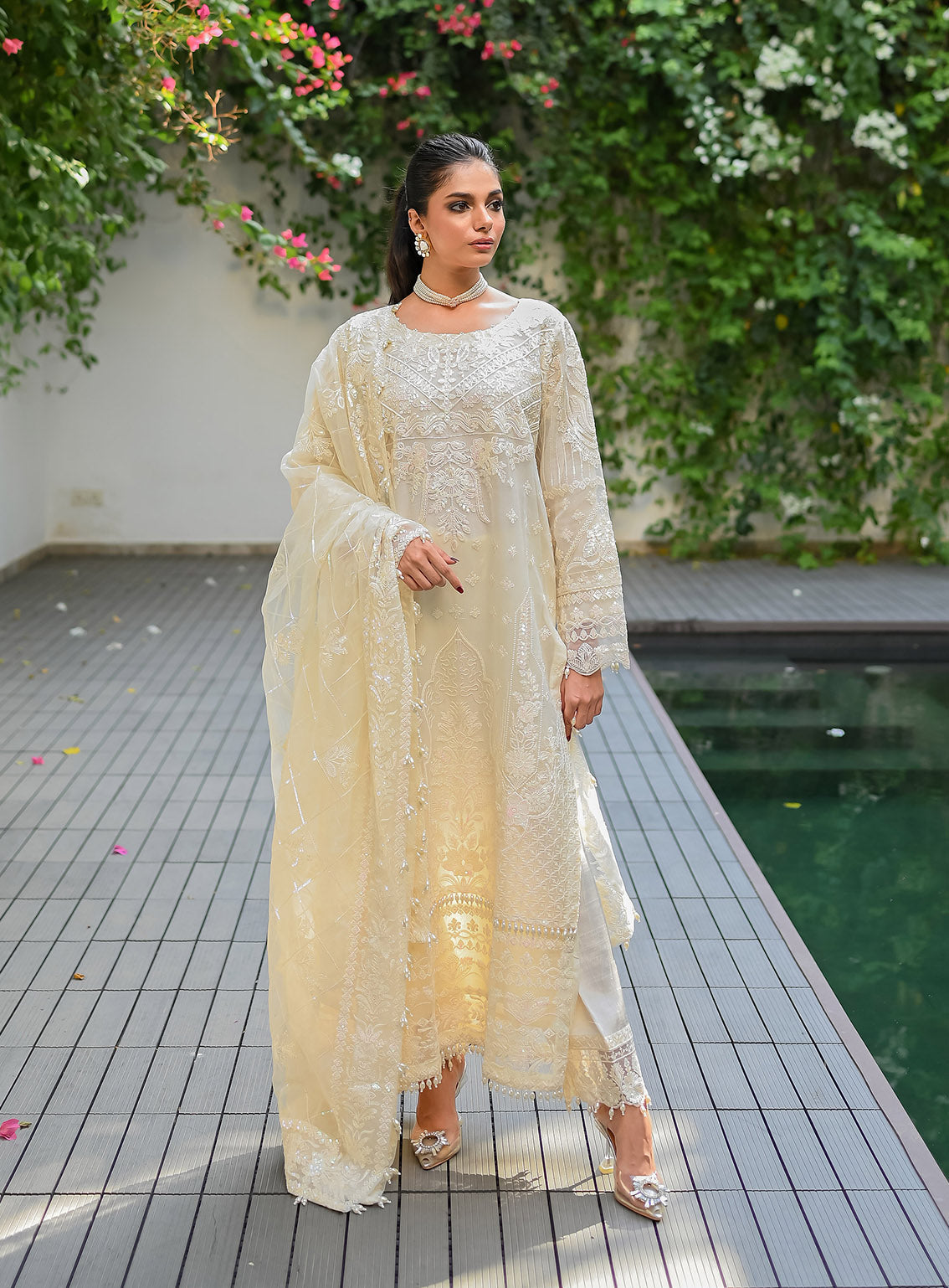 Raad Luxury Embroidered Organza 3 Piece Stitched Suit RD24LEF RA08-8386 Raad Luxury Embroidered Organza 3 Piece Stitched Suit RD24LEF RA08-8386