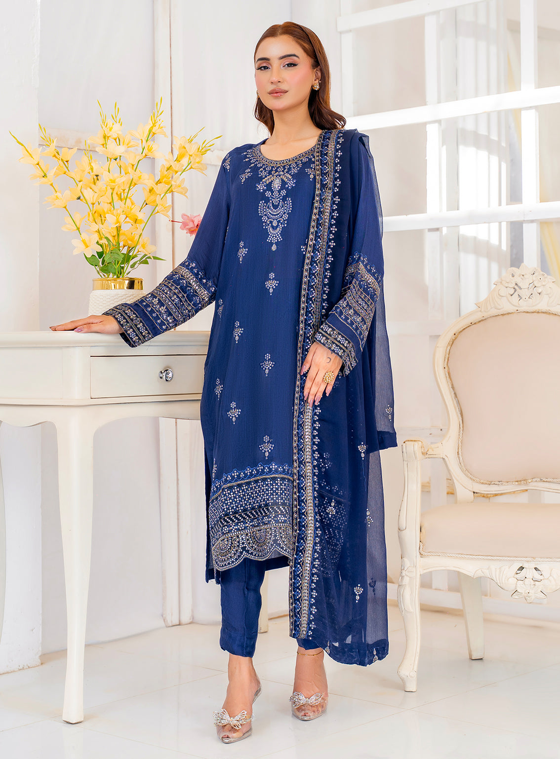 Raad Luxury Embroidered Raw Silk 3 Piece Stitched Suit RD25LEF RA-24 NBL SIYAH GUL Raad Luxury Embroidered Raw Silk 3 Piece Stitched Suit RD25LEF RA-24 NBL SIYAH GUL