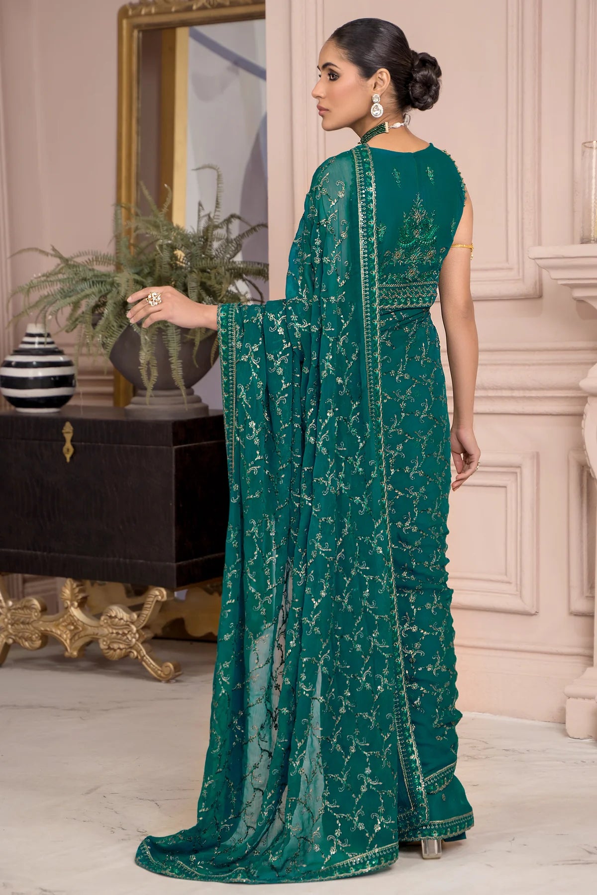 Afreen By Zarif Embroidered Net Unstitched 3 Piece Suit - 07 Afreen By Zarif Embroidered Net Unstitched 3 Piece Suit - 07