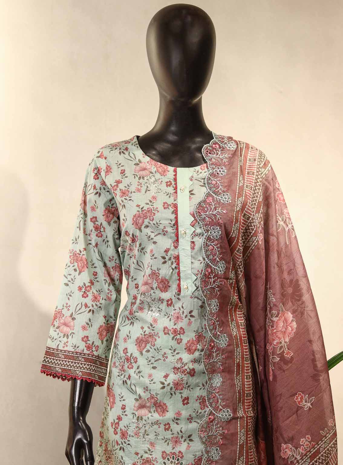 Raad Luxury Embroidered Lawn Suits Stitched 3 Piece - RD25LEF HSE05 Raad Luxury Embroidered Lawn Suits Stitched 3 Piece - RD25LEF HSE05