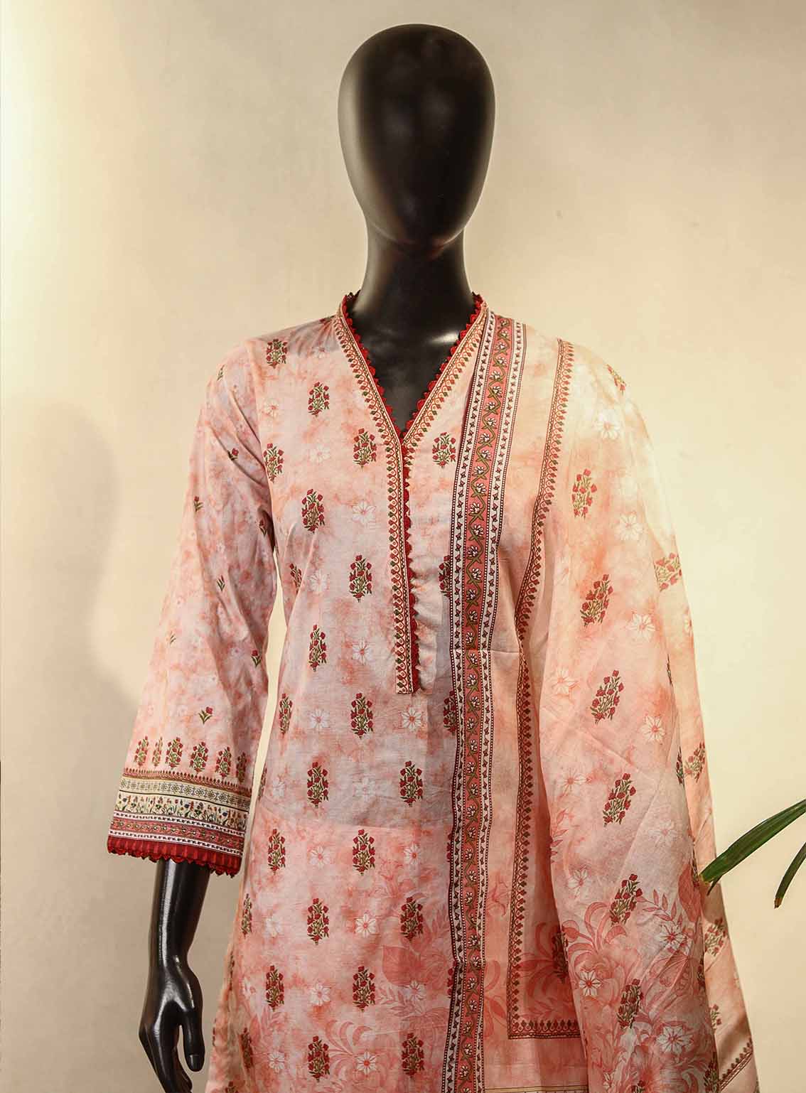 Raad Printed Lawn Suits Stitched 3 Piece - RD25PL HS10 Raad Printed Lawn Suits Stitched 3 Piece - RD25PL HS10