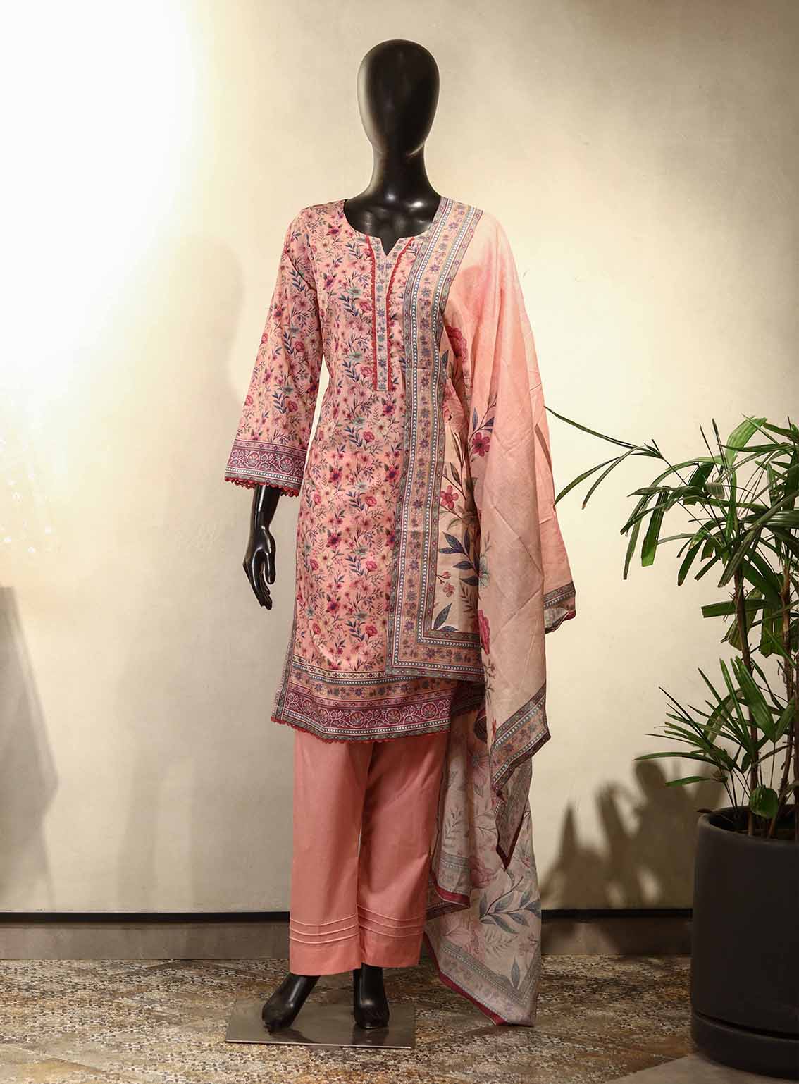 Raad Printed Lawn Suits Stitched 3 Piece - RD25PL HS16 Raad Printed Lawn Suits Stitched 3 Piece - RD25PL HS16