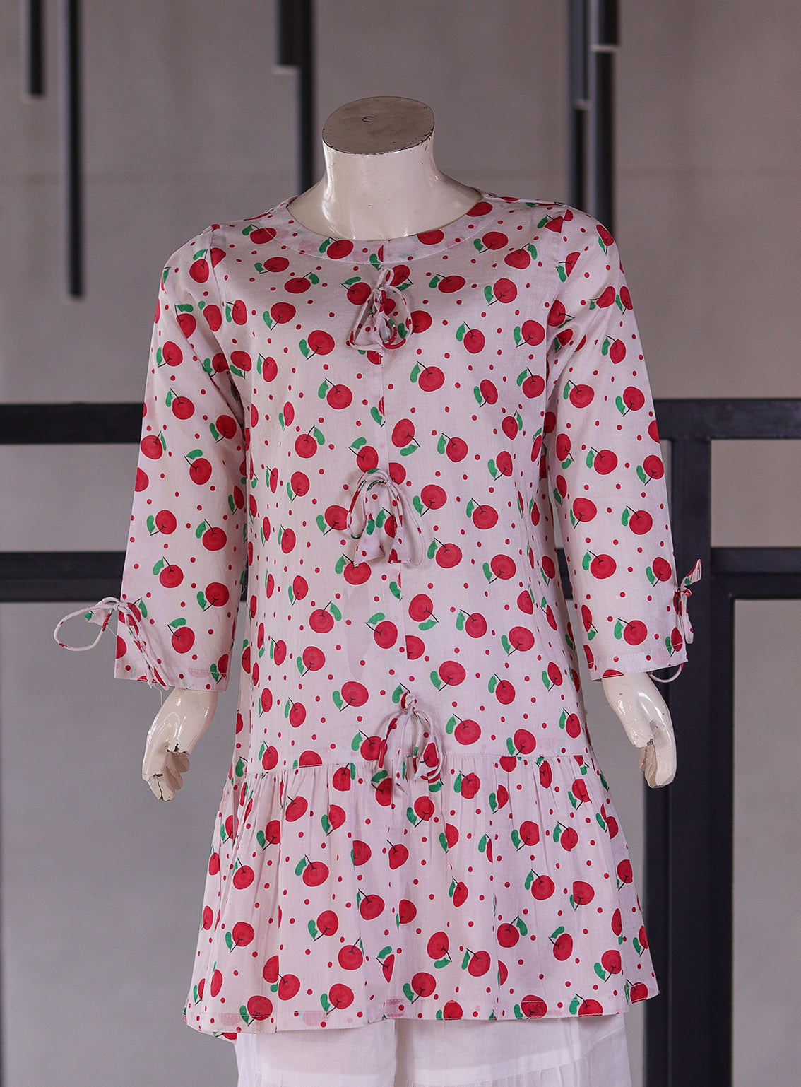 Raad Printed Lawn Girls 2 Piece Stitched Shirt Trouser RA26KG D-RKL-005-OFWT Raad Printed Lawn Girls 2 Piece Stitched Shirt Trouser RA26KG D-RKL-005-OFWT