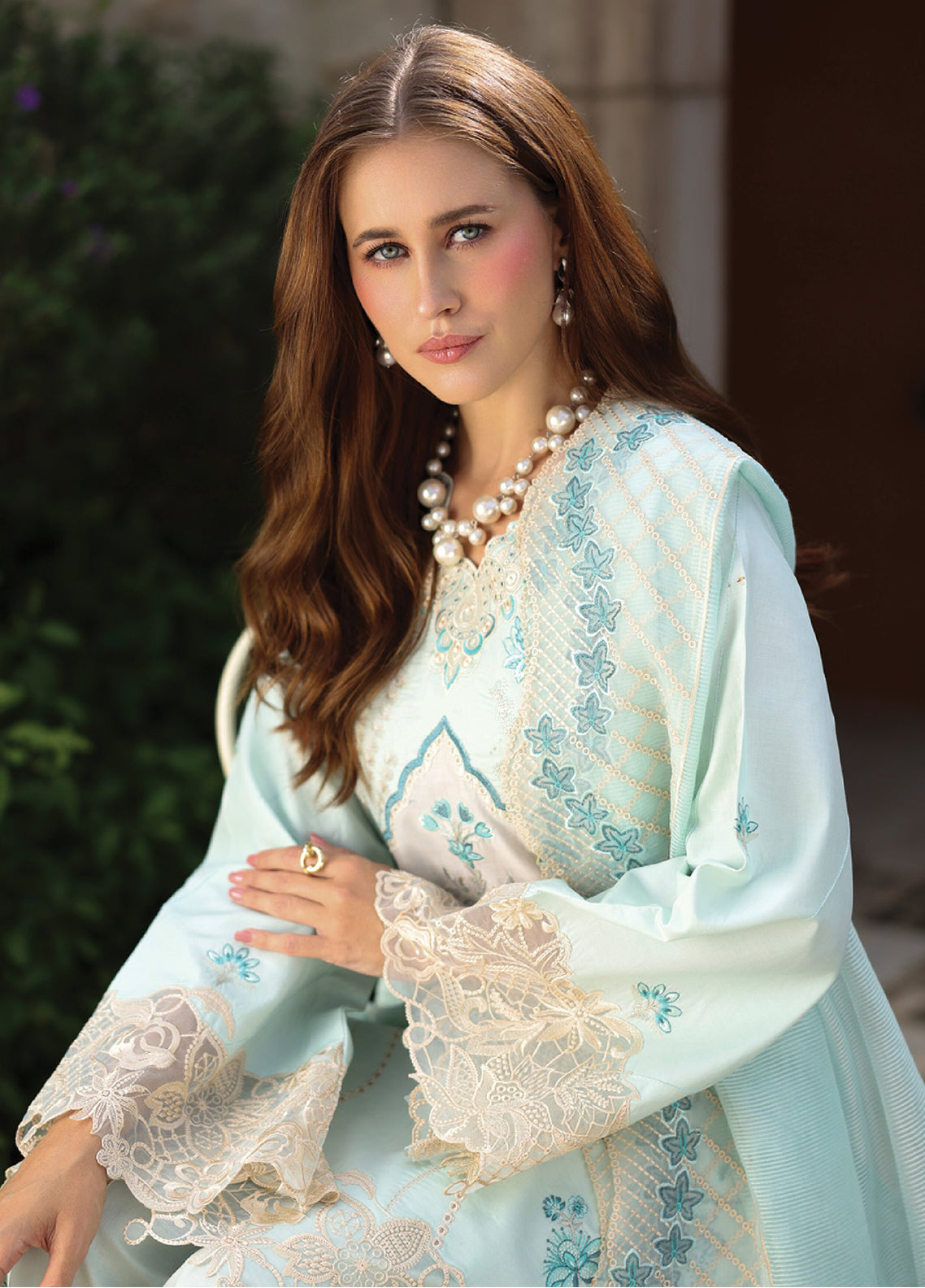 Raaya Luxury Embroidered Lawn 3 Piece Unstitched Suit RYA26LEL D-02 FREYA Raaya Luxury Embroidered Lawn 3 Piece Unstitched Suit RYA26LEL D-02 FREYA