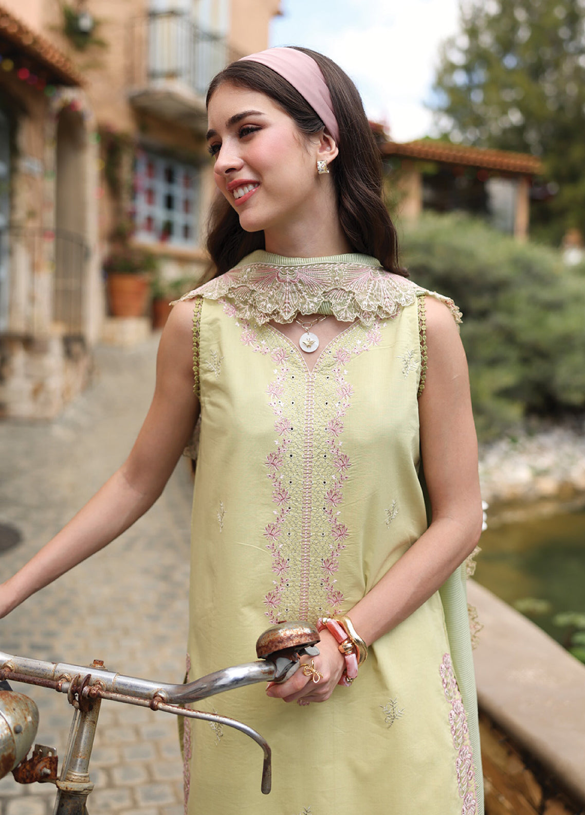 Raaya Luxury Embroidered Lawn 3 Piece Unstitched Suit RYA26LEL D-10 EMILY Raaya Luxury Embroidered Lawn 3 Piece Unstitched Suit RYA26LEL D-10 EMILY
