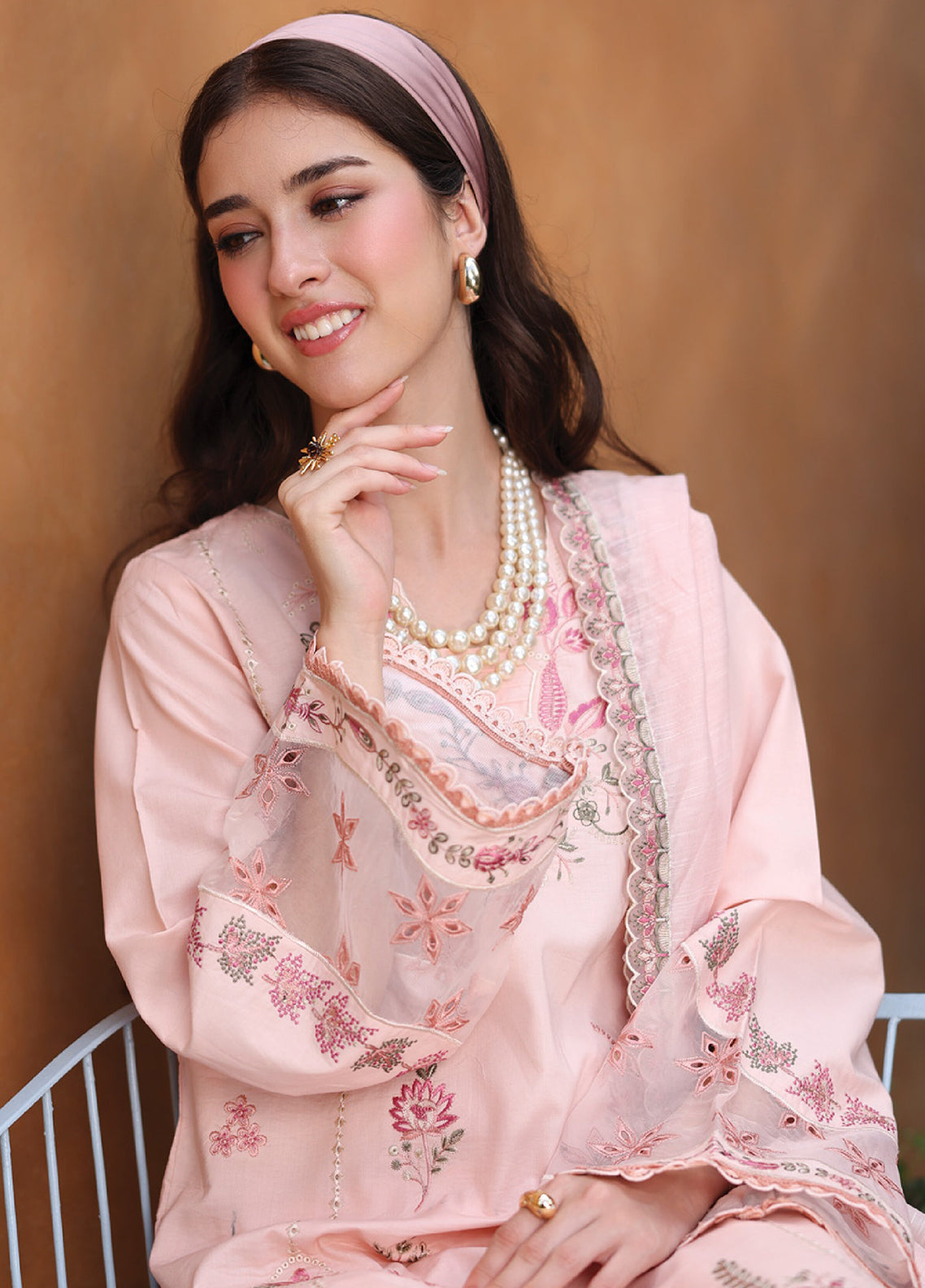 Raaya Luxury Embroidered Lawn 3 Piece Unstitched Suit RYA26LEL D-12 EVA Raaya Luxury Embroidered Lawn 3 Piece Unstitched Suit RYA26LEL D-12 EVA