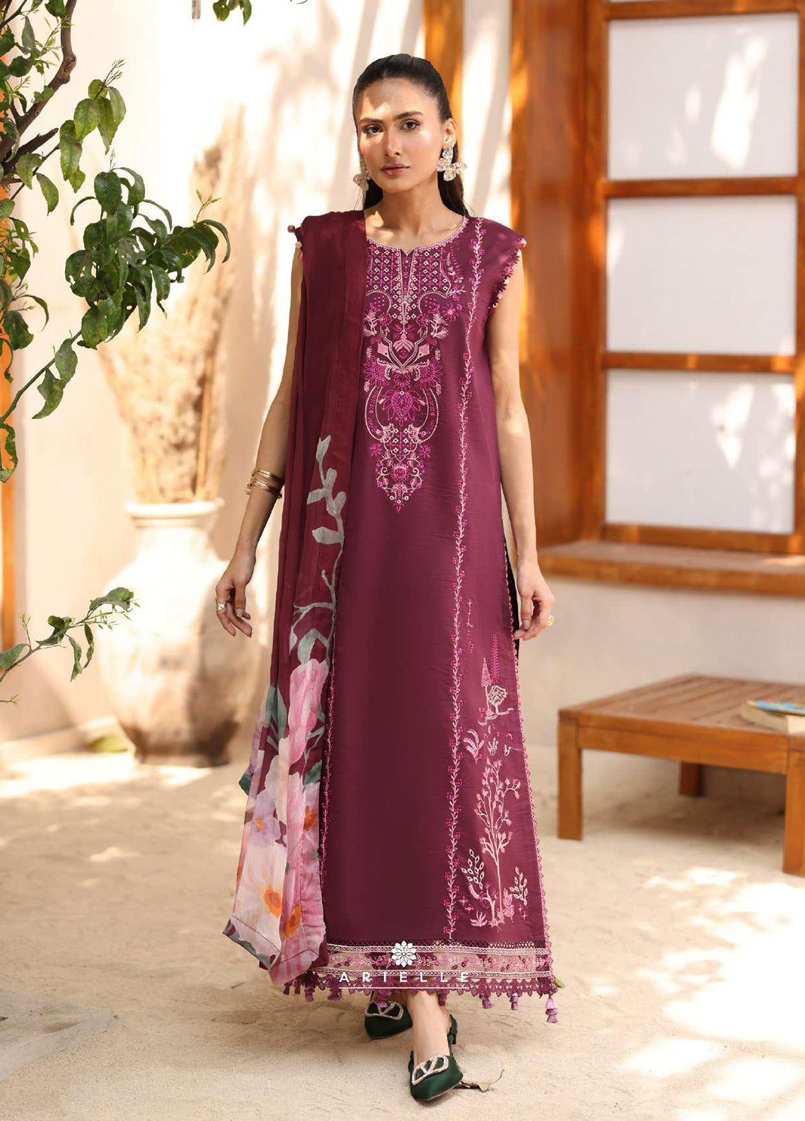 Rameen By Raaya Embroidered Lawn 3 Piece Unstitched Suit RYA26RV2 D-ARIELLE Rameen By Raaya Embroidered Lawn 3 Piece Unstitched Suit RYA26RV2 D-ARIELLE