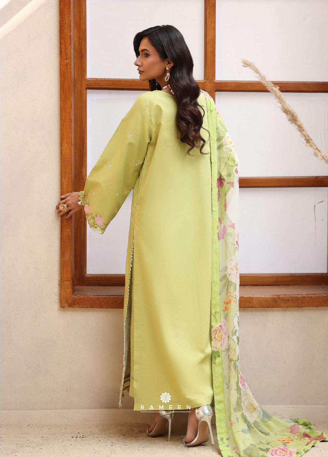 Rameen By Raaya Embroidered Lawn 3 Piece Unstitched Suit RYA26RV2 D-DAISY Rameen By Raaya Embroidered Lawn 3 Piece Unstitched Suit RYA26RV2 D-DAISY