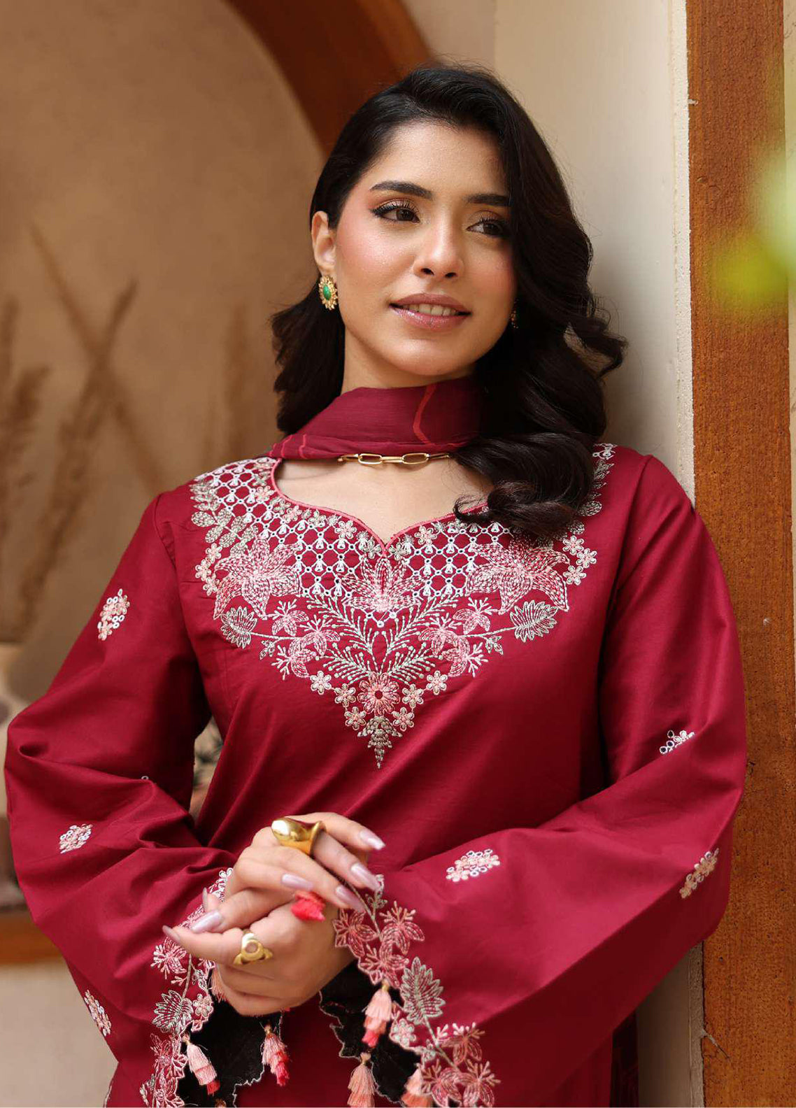 Rameen By Raaya Embroidered Lawn 3 Piece Unstitched Suit RYA26RV2 D-NOCTELLE Rameen By Raaya Embroidered Lawn 3 Piece Unstitched Suit RYA26RV2 D-NOCTELLE