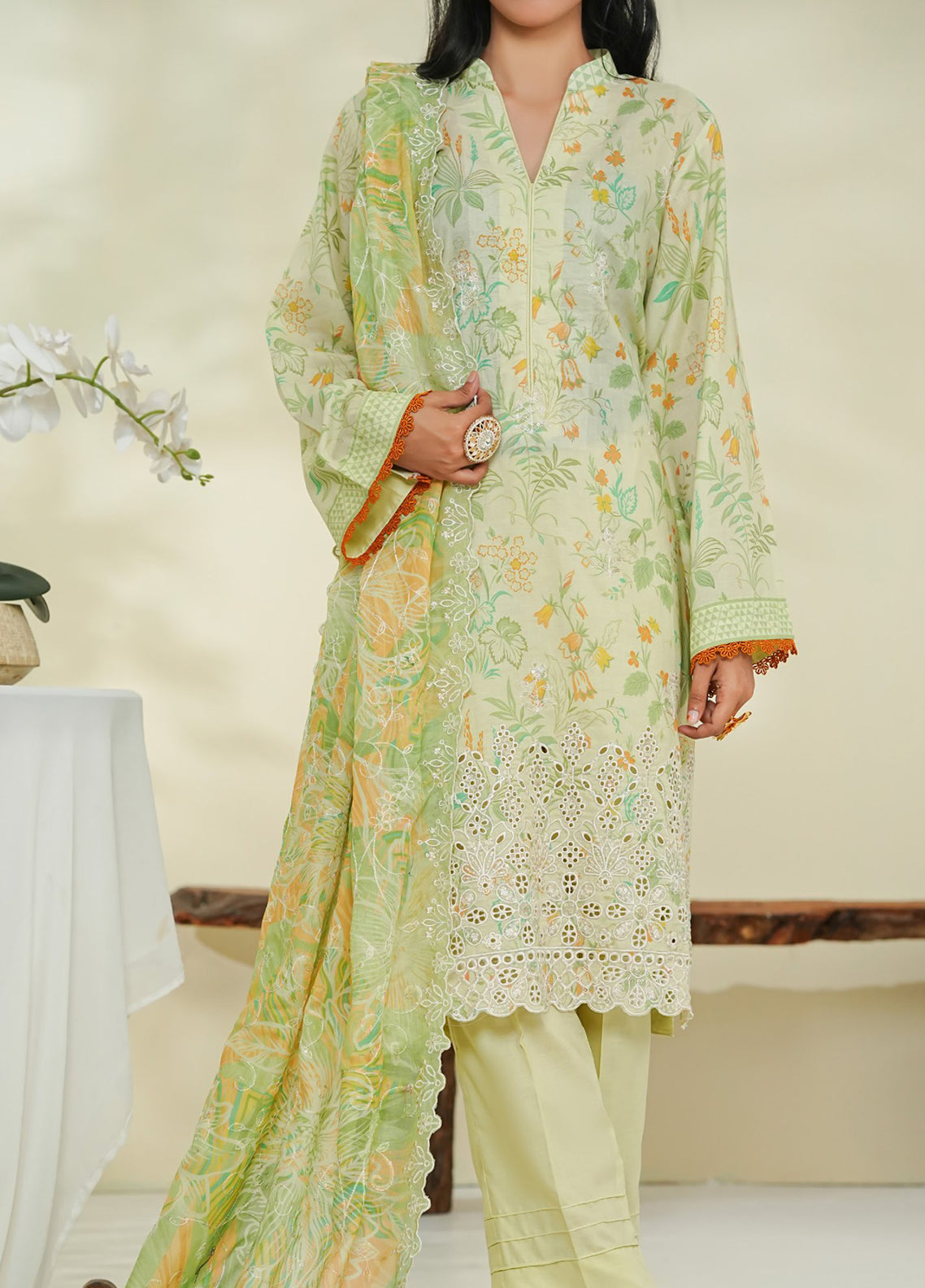 Ramsha By VS Textile Embroidered Lawn 3 Piece Unstitched Suit VS26REL D-786 Ramsha By VS Textile Embroidered Lawn 3 Piece Unstitched Suit VS26REL D-786
